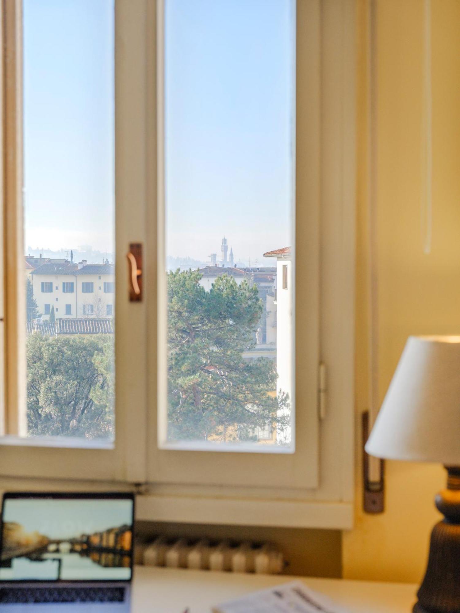 Casa Ari - Bright And Spacious Flat With Terrace Firenze