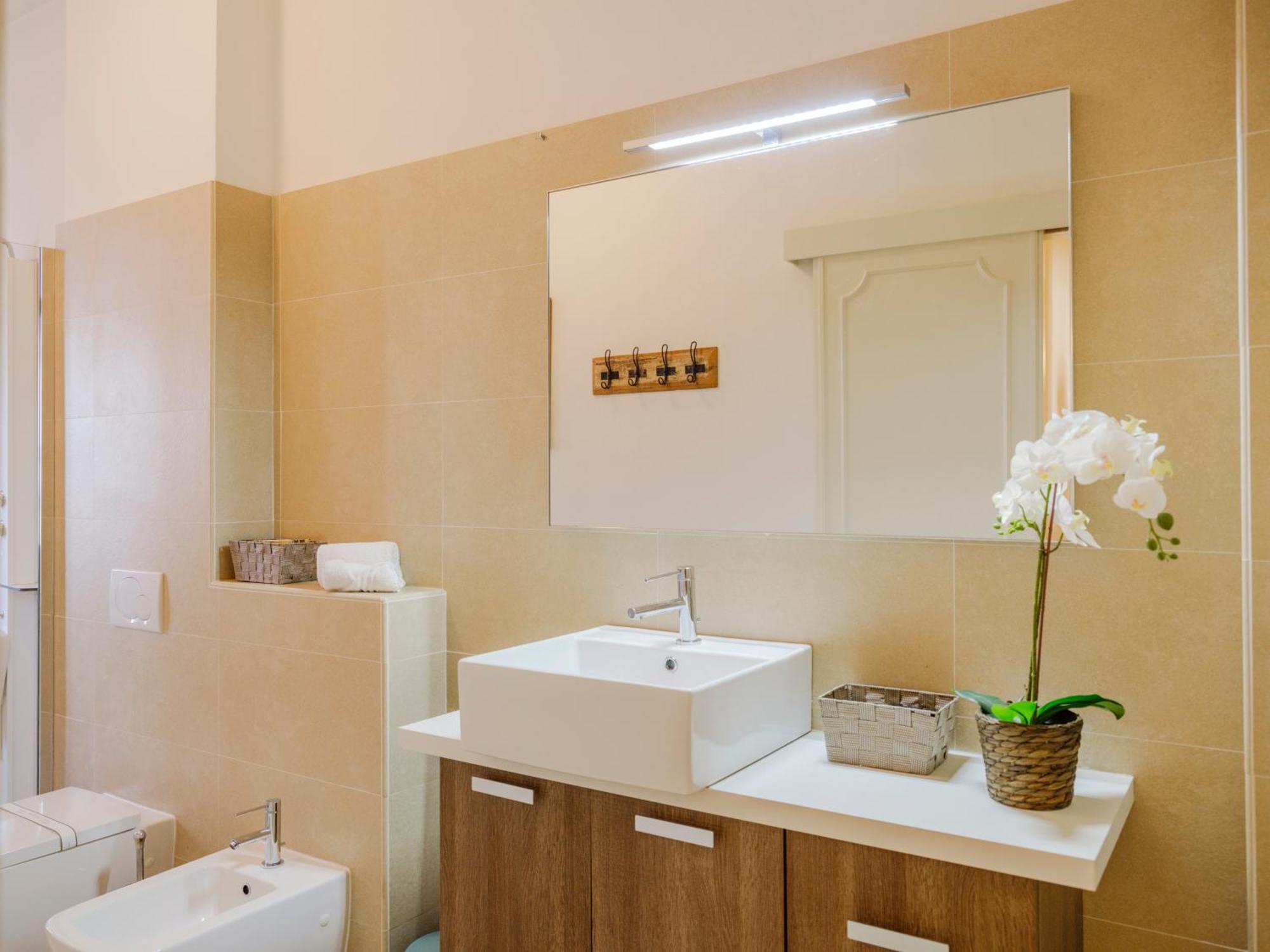Casa Ari - Bright And Spacious Flat With Terrace Appartamento *