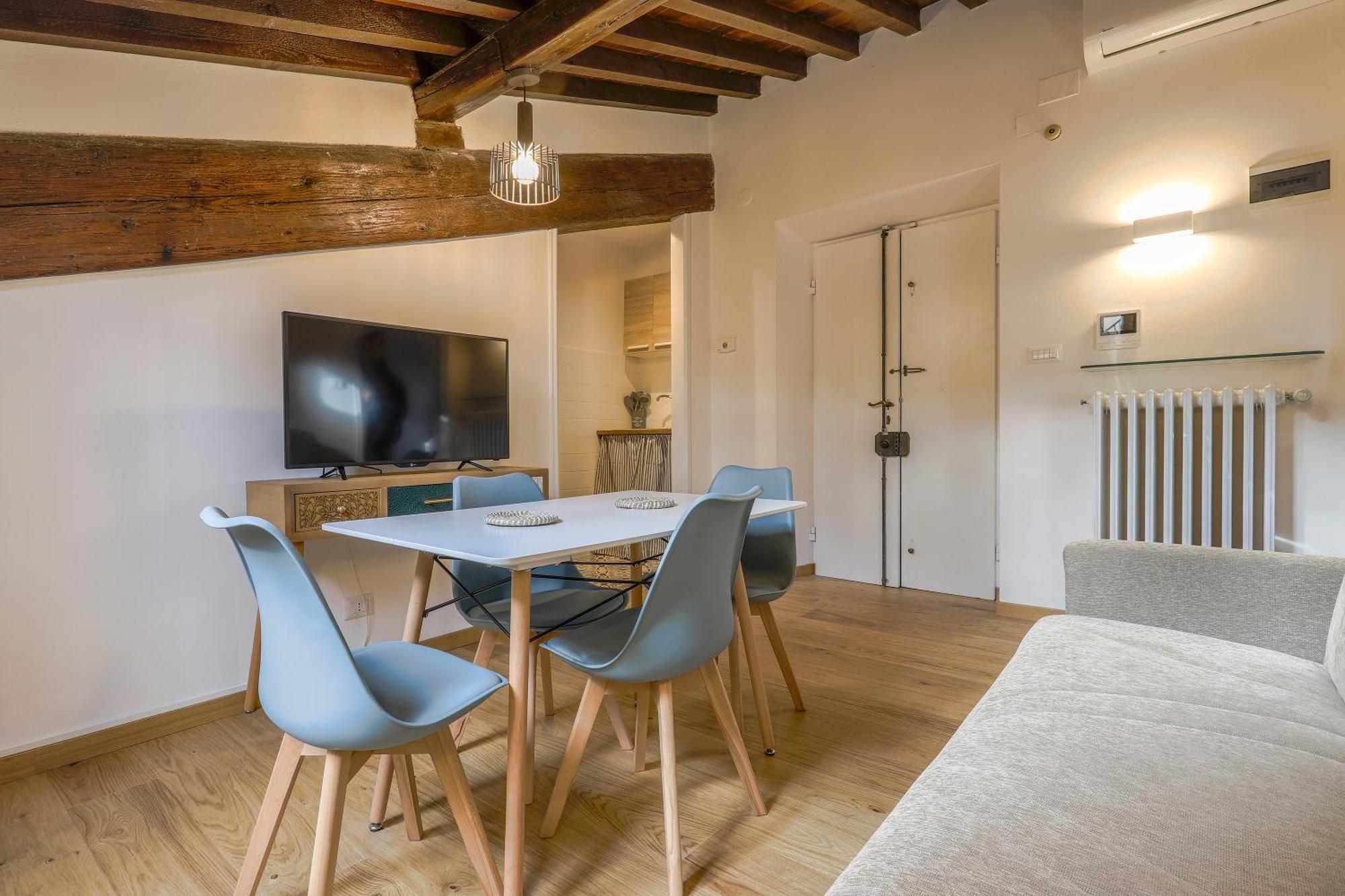 Palazzo Borghese With Panoramic Terrace Apartment