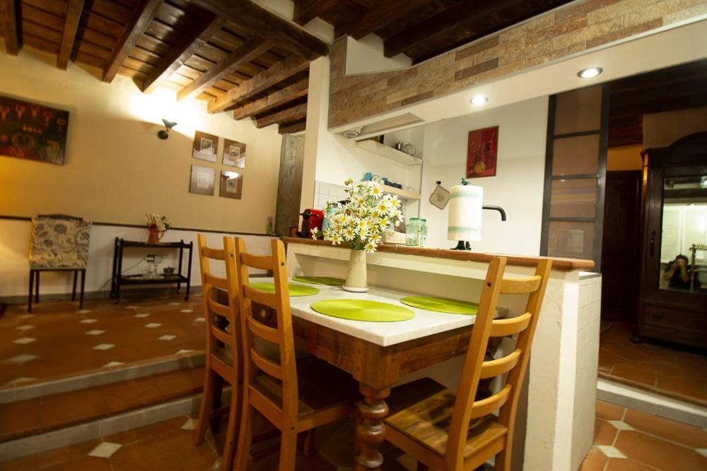 The Ancient Serragli Court Appartement Florence