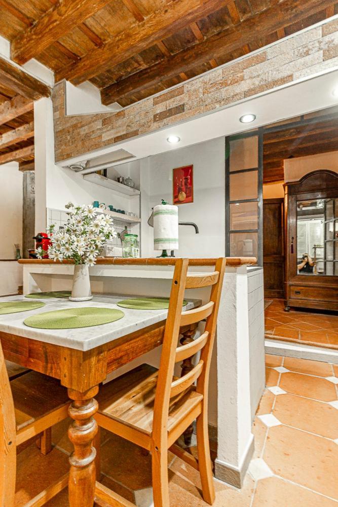 The Ancient Serragli Court Appartement Florence