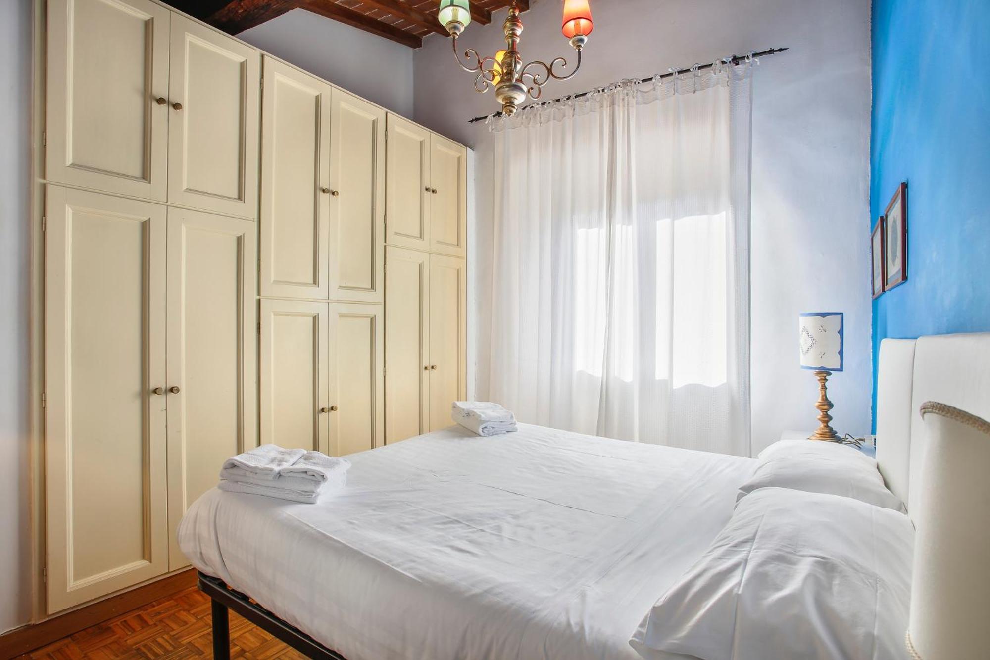 Seven House - Sweet Dreams In Firenze