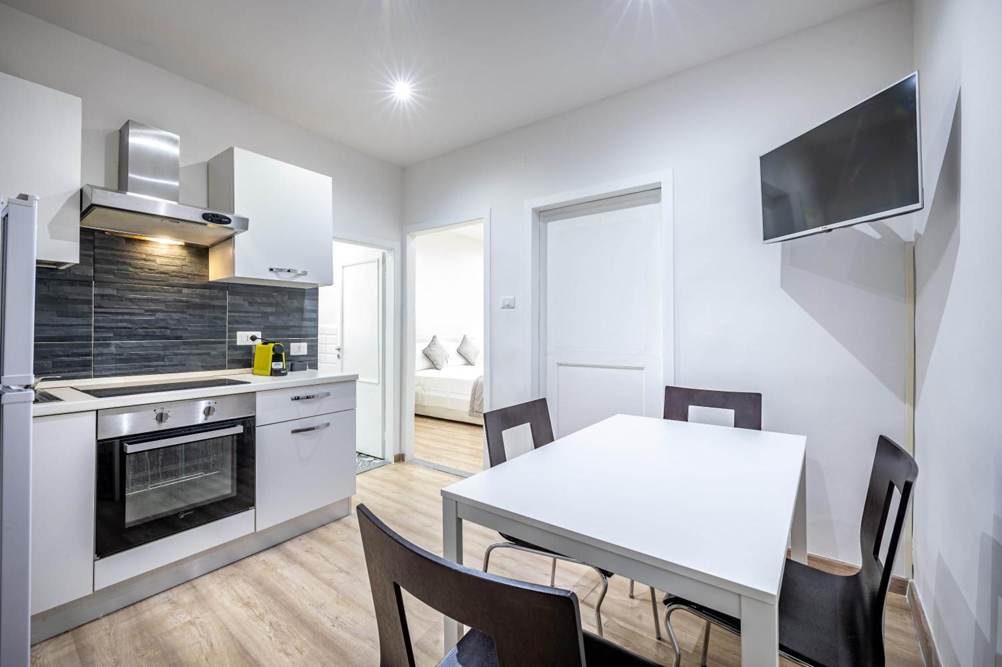 Apartment Yid Lovely Sangallo Apt