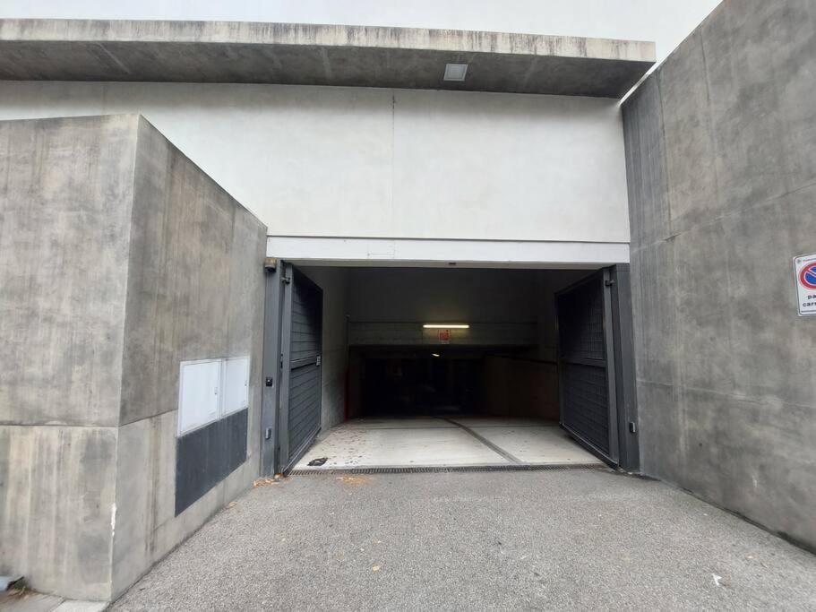 San Donato With Parking Appartement