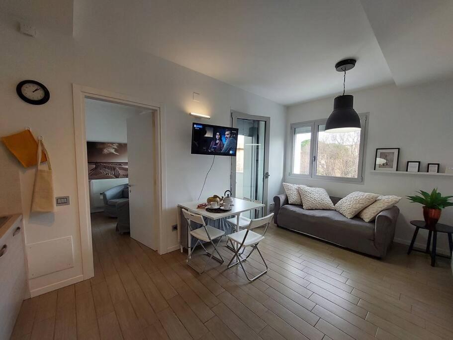 San Donato With Parking Appartement Florence