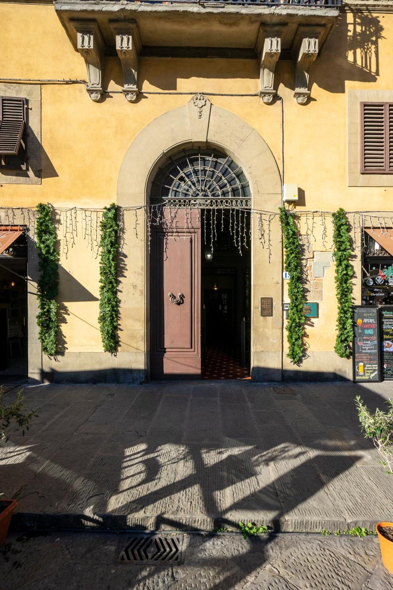 Appartement Piazza Pittiluminoso Con Terrazzo E Parcheggio Su Richiesta