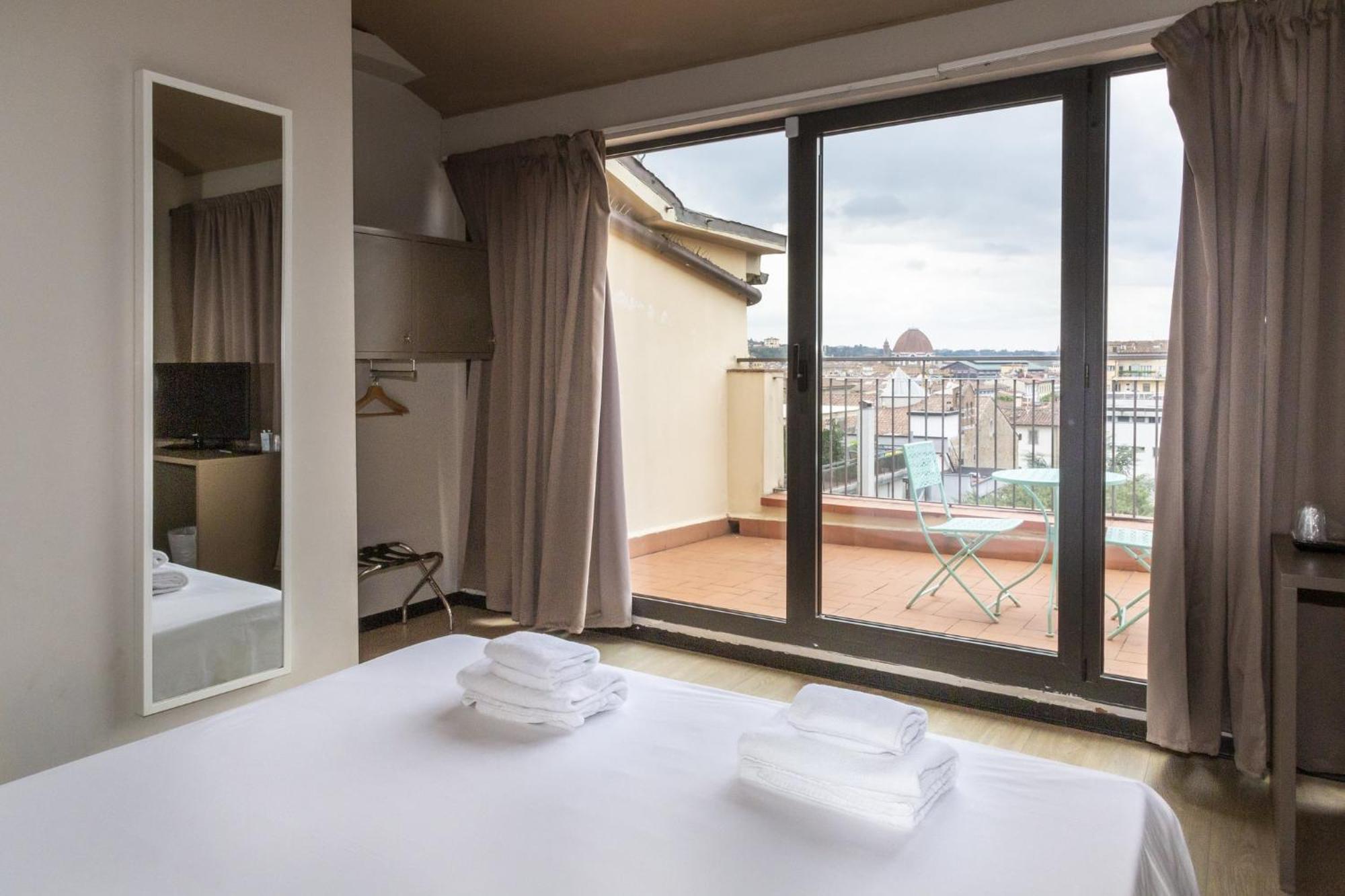 Hostel Plus Florence *
