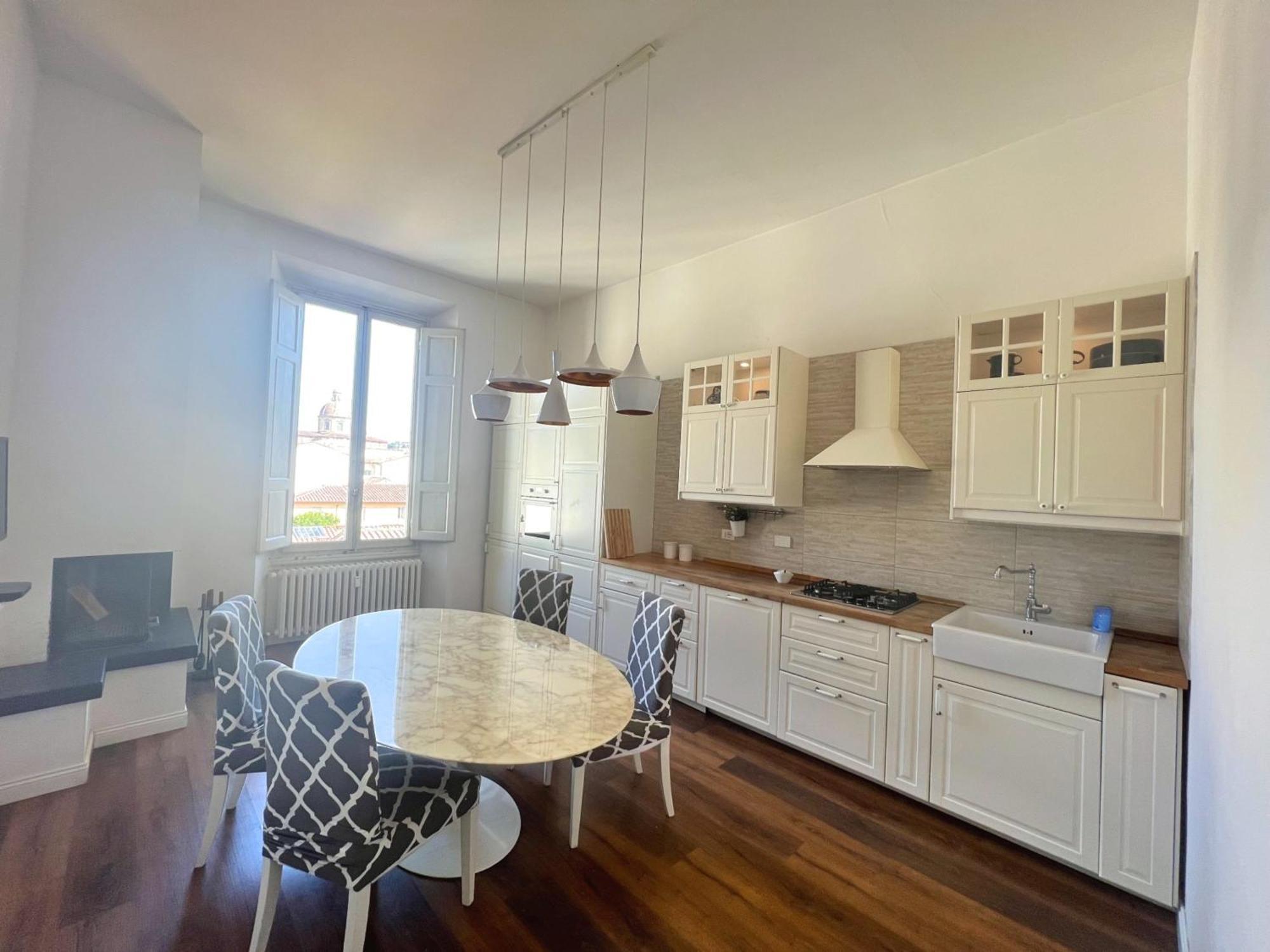 Santa Rosa 3 Bedrooms - Private Parking * Florença