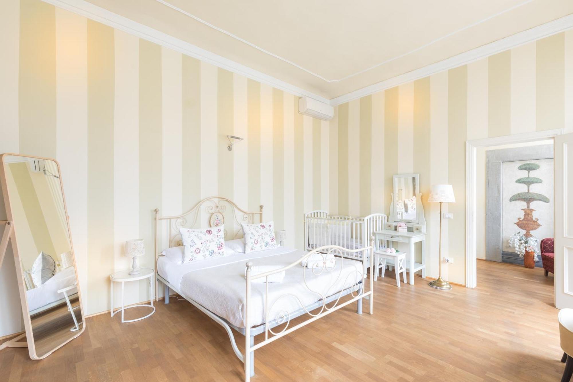 A Touch Of History, In Santa Reparata Firenze