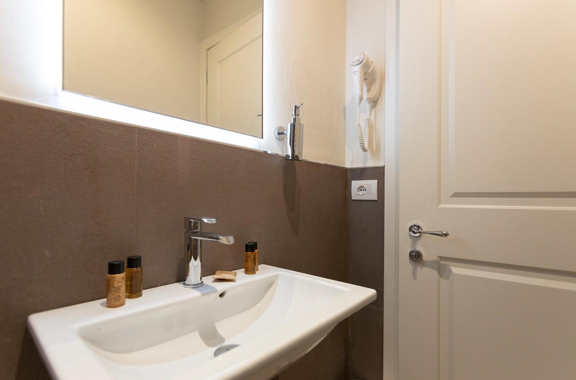 Luxury 3*