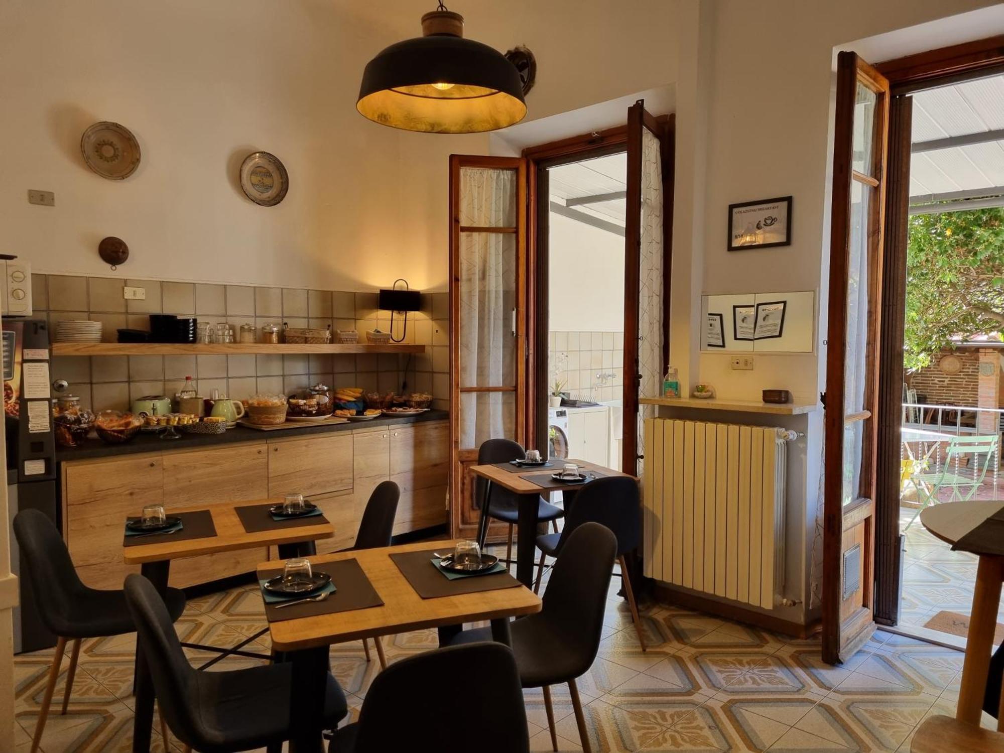 400 Acomodação com café da manhã  3*