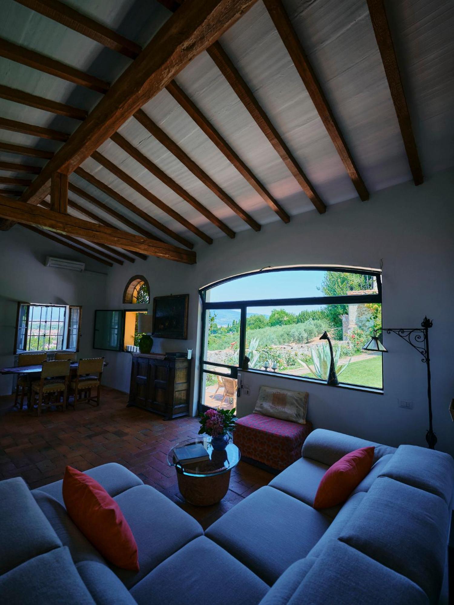 Villa Charming Only For You, A Hidden Gem 10mn Walk To Historic Center, Stunning View *