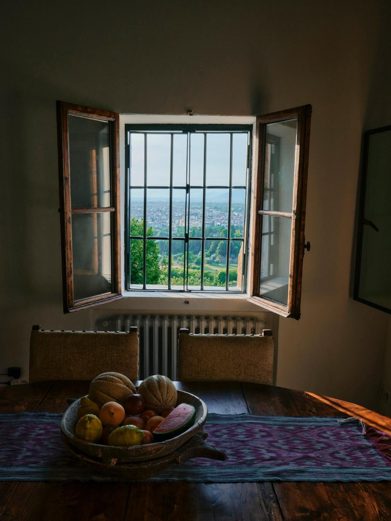 Charming Only For You, A Hidden Gem 10mn Walk To Historic Center, Stunning View Villa *