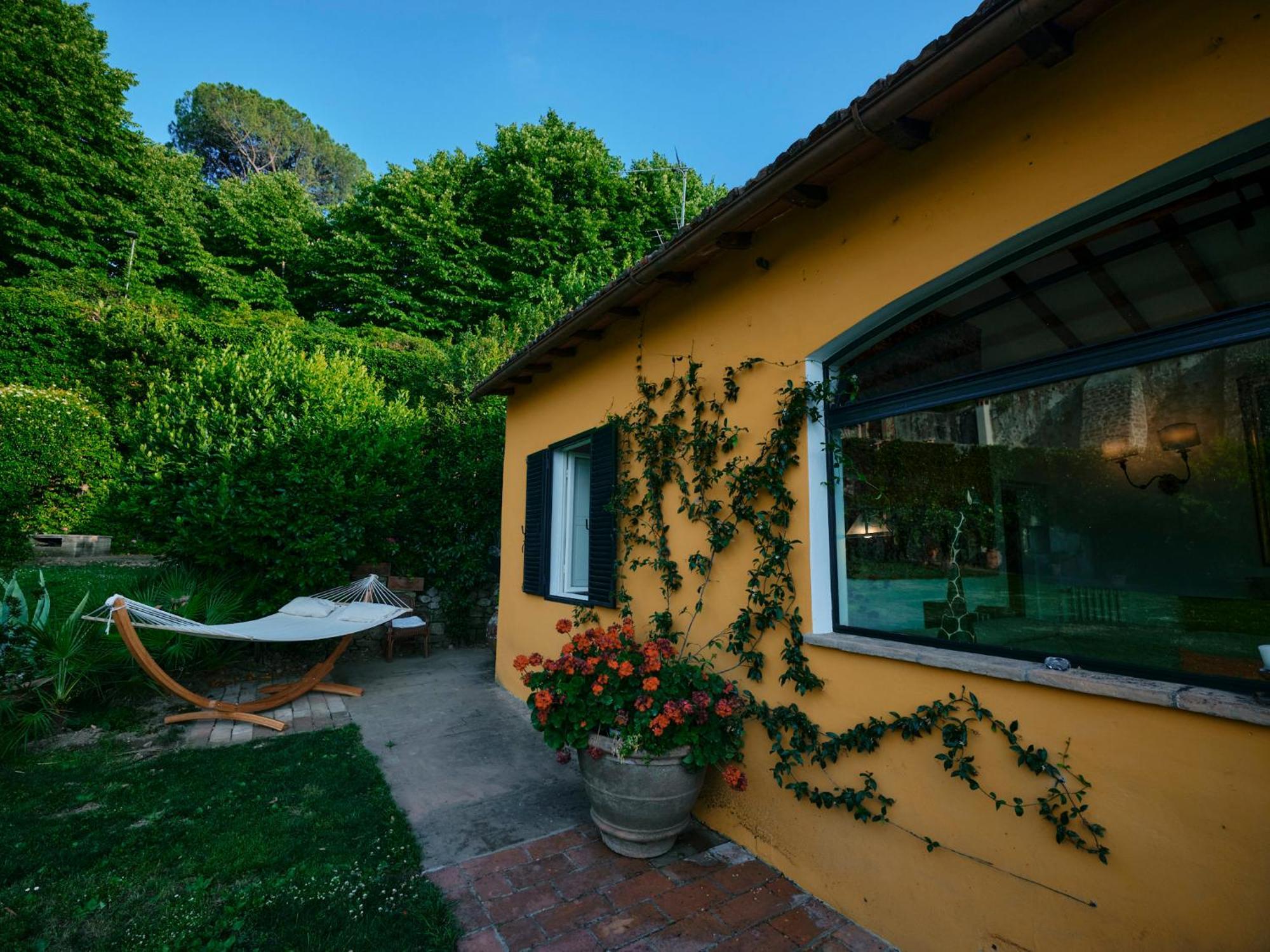 Charming Only For You, A Hidden Gem 10mn Walk To Historic Center, Stunning View Villa *