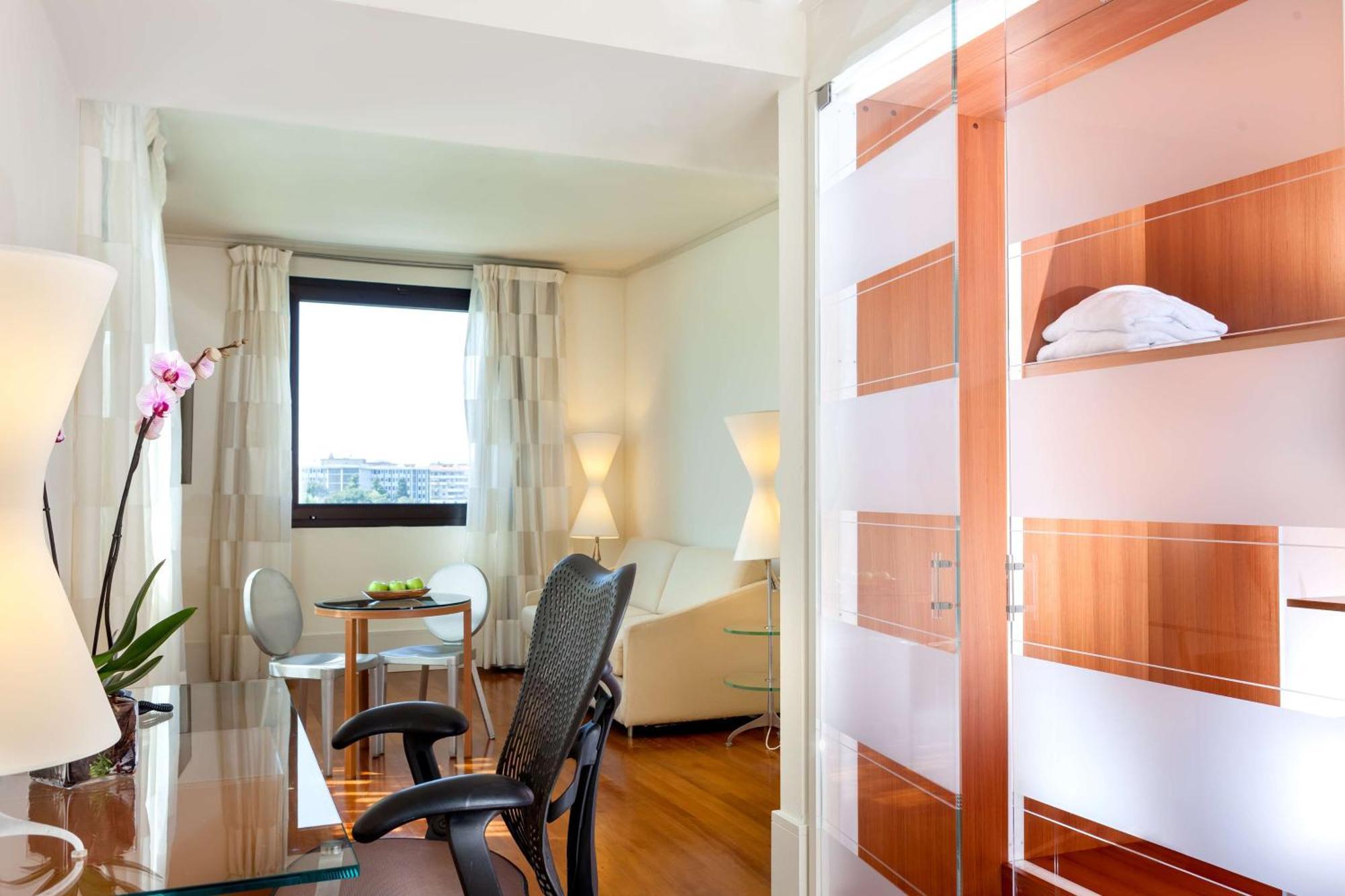 Hilton Garden Novoli Hotel 4*