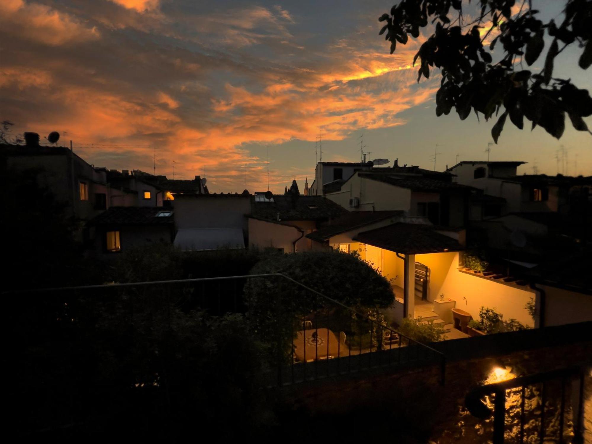 San Niccolo Walls Garden Apartment Florence