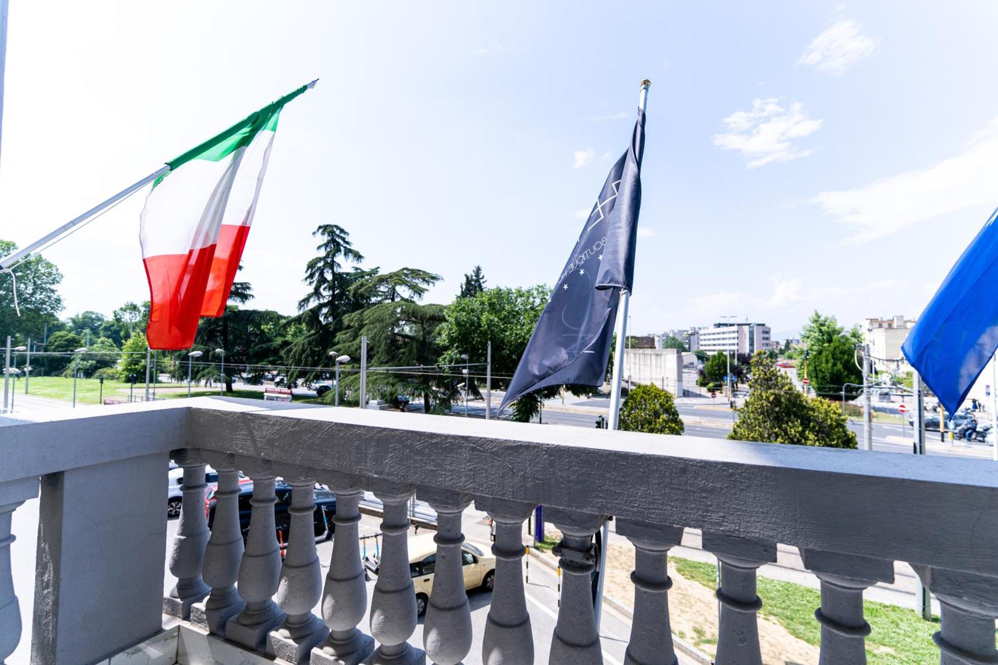 The Moon Boutique & Firenze