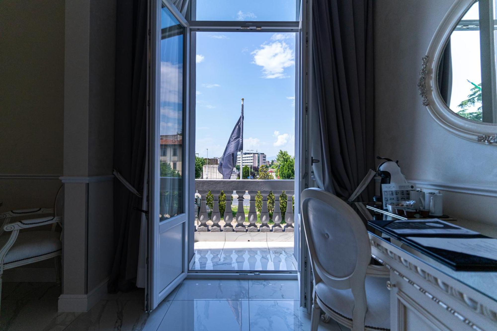 The Moon Boutique & Hotell 4*