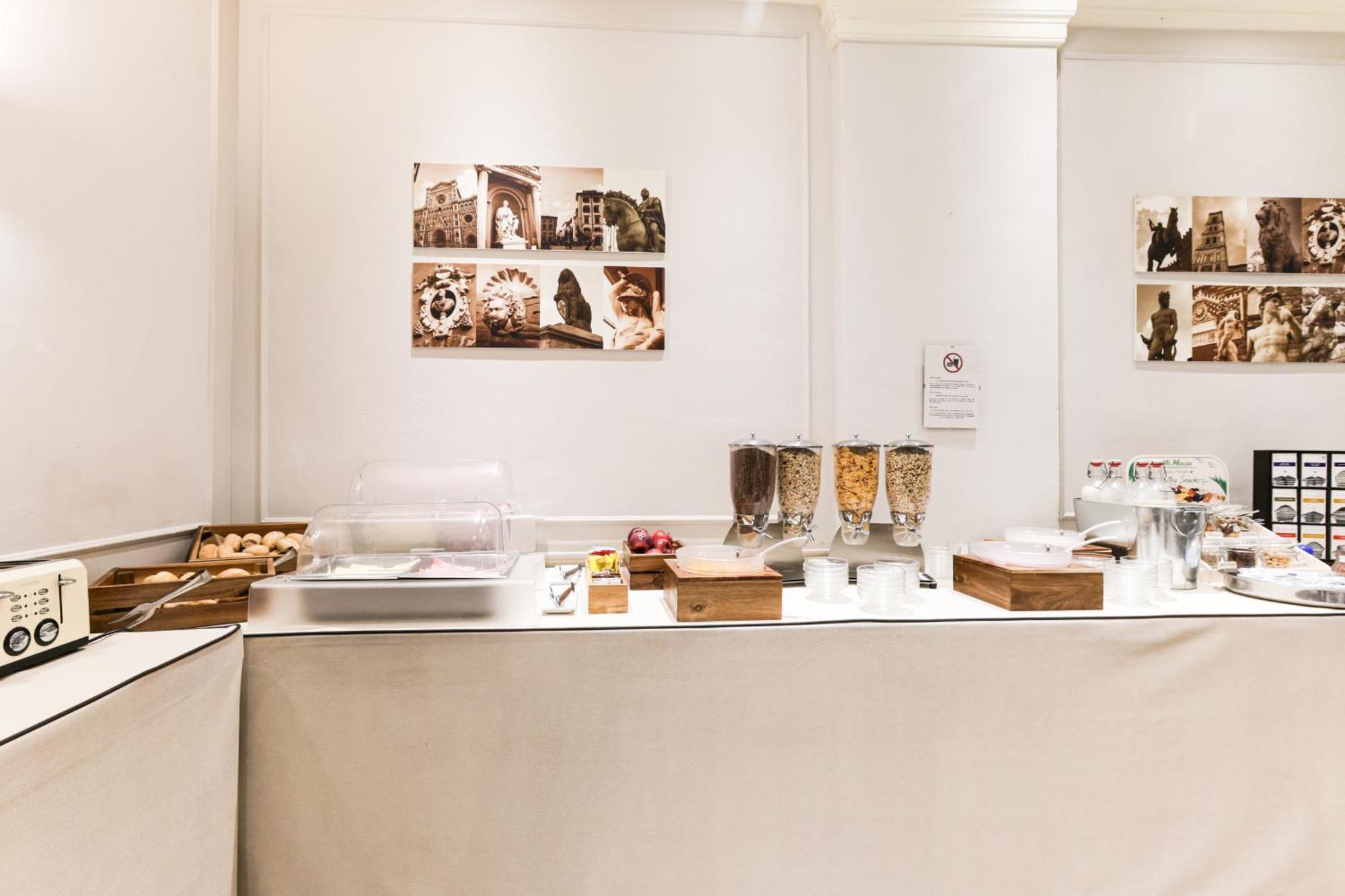 Albergo Firenze Hotell 3*