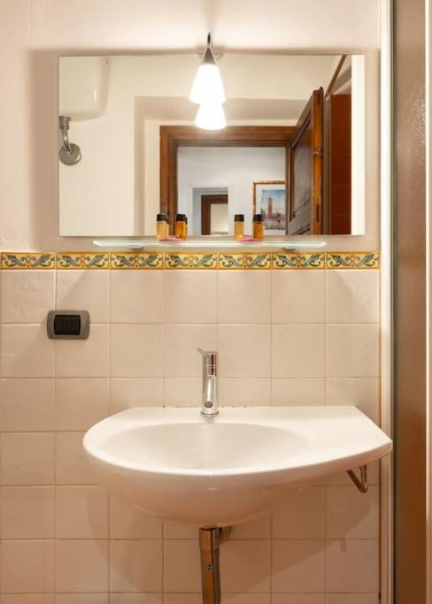 Apartment Keys Of Italy - Corsob 9 - Florentine Close To Palazzo Vecchio