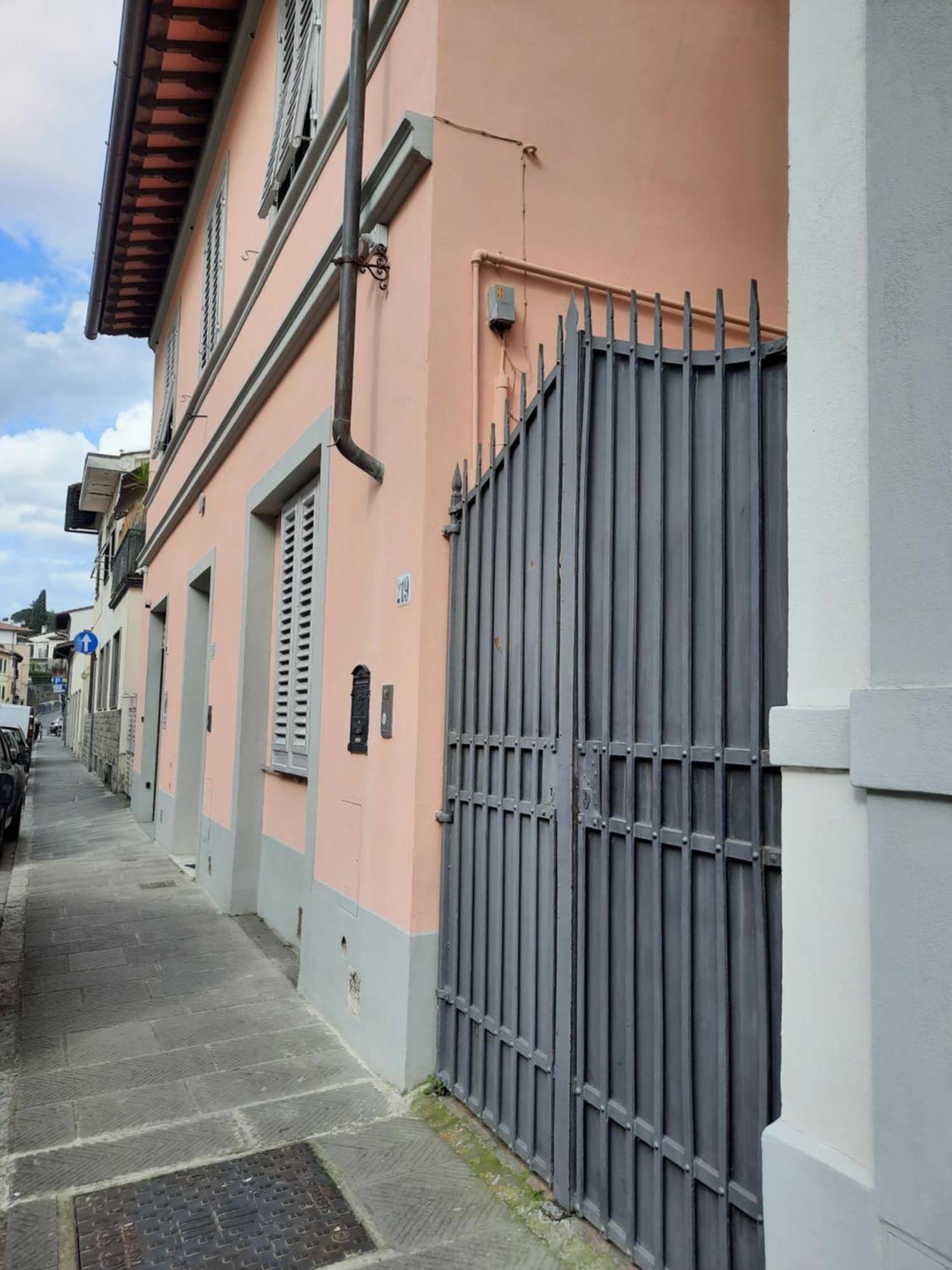 Messer Niccolo - In Apartamento *