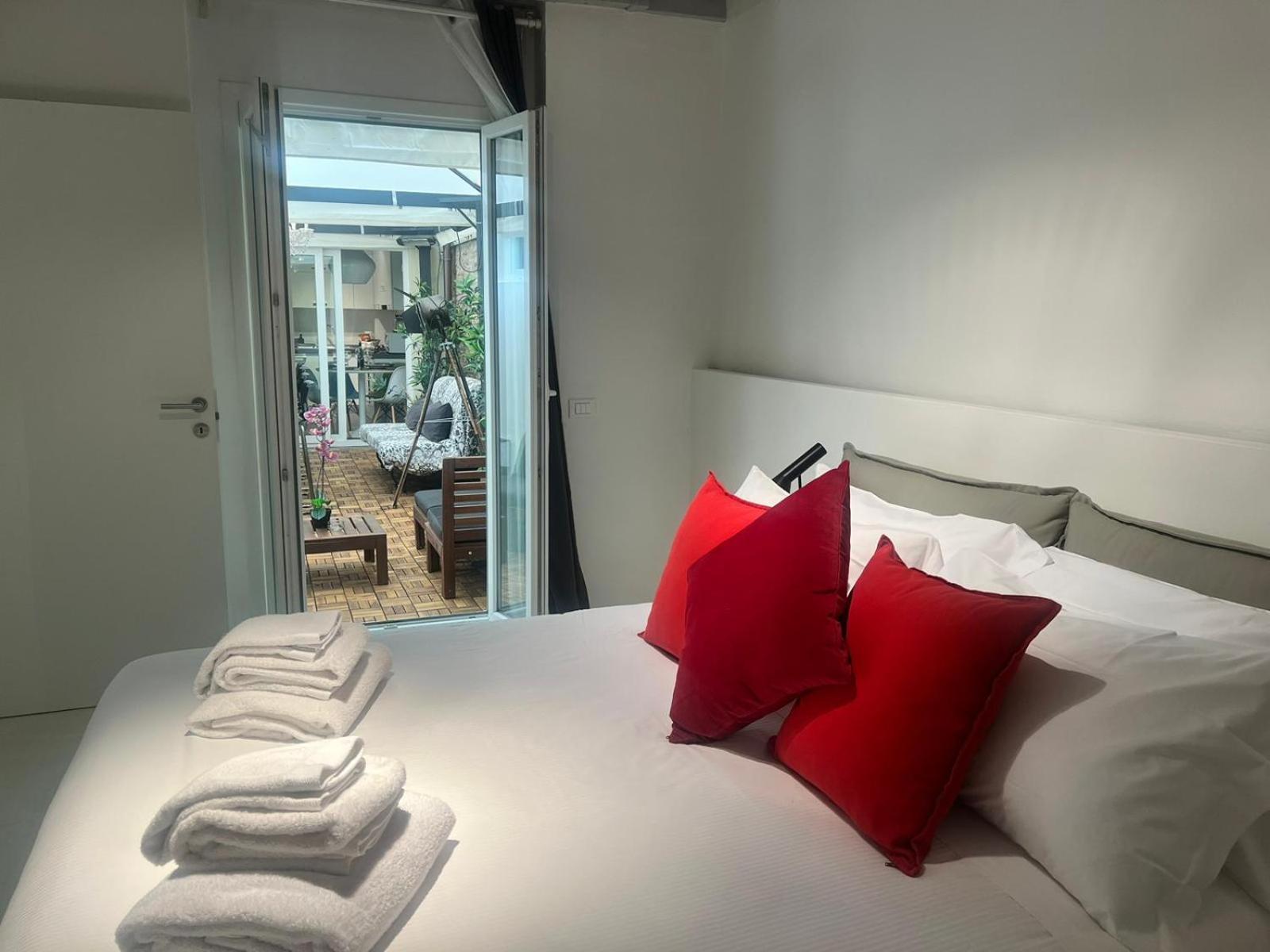 New Ground Floor And Patio Firenze