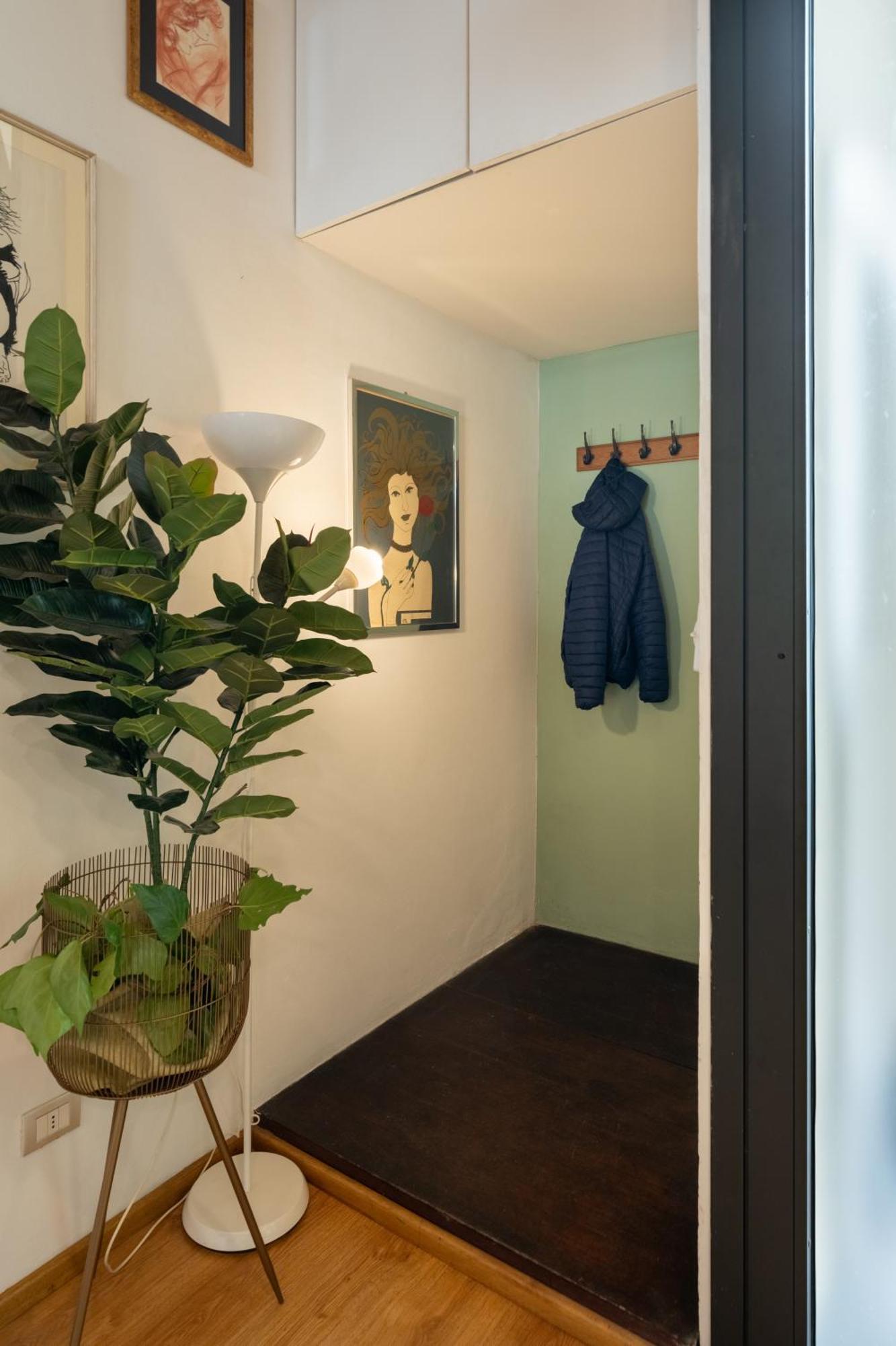 Appartamento Via Cimabue 8b - Charming - Metropolitan Loft In - 20 Minute Walk To Center - Excellent Base For Exploring - Less Than 5 Minute Walk To The Supermarket - Amazing Bakery On The Corner