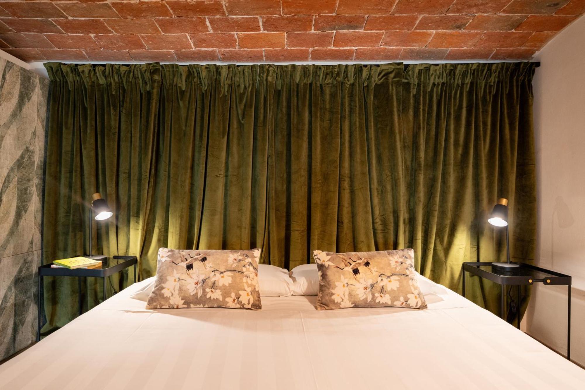 Appartamento Via Cimabue 8b - Charming - Metropolitan Loft In - 20 Minute Walk To Center - Excellent Base For Exploring - Less Than 5 Minute Walk To The Supermarket - Amazing Bakery On The Corner *
