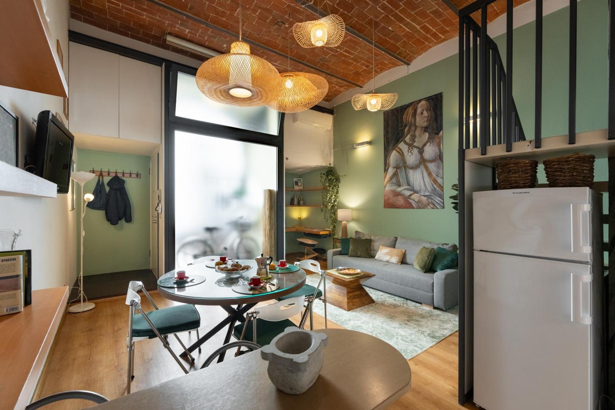 Via Cimabue 8b - Charming - Metropolitan Loft In - 20 Minute Walk To Center - Excellent Base For Exploring - Less Than 5 Minute Walk To The Supermarket - Amazing Bakery On The Corner Appartamento