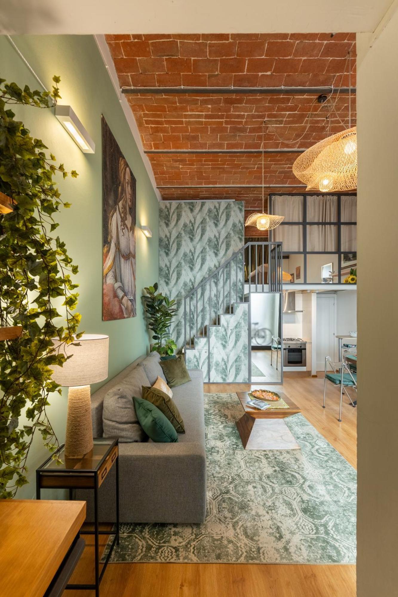 Via Cimabue 8b - Charming - Metropolitan Loft In - 20 Minute Walk To Center - Excellent Base For Exploring - Less Than 5 Minute Walk To The Supermarket - Amazing Bakery On The Corner *