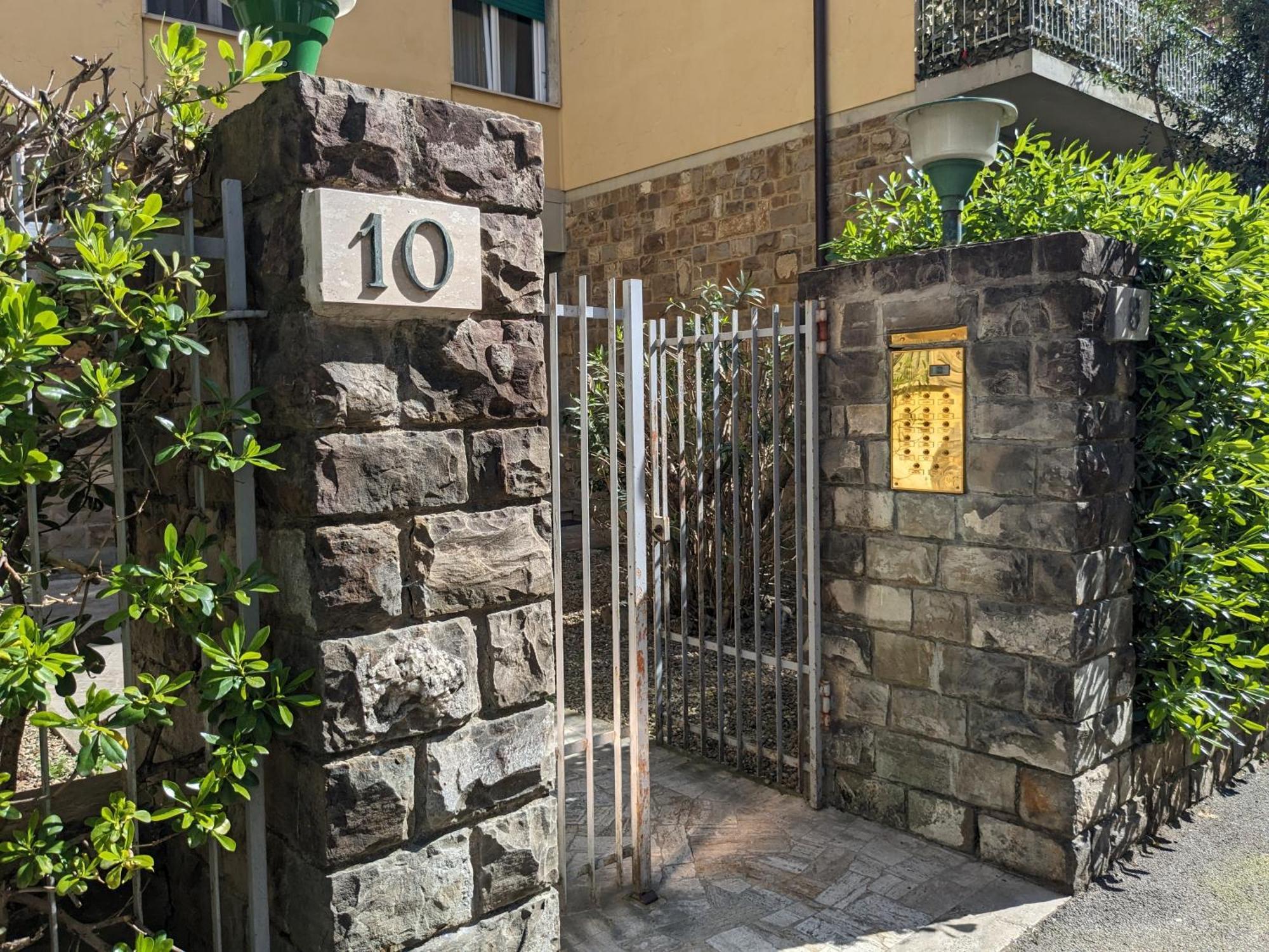 Frullhouse - Sweet Dreams In Firenze