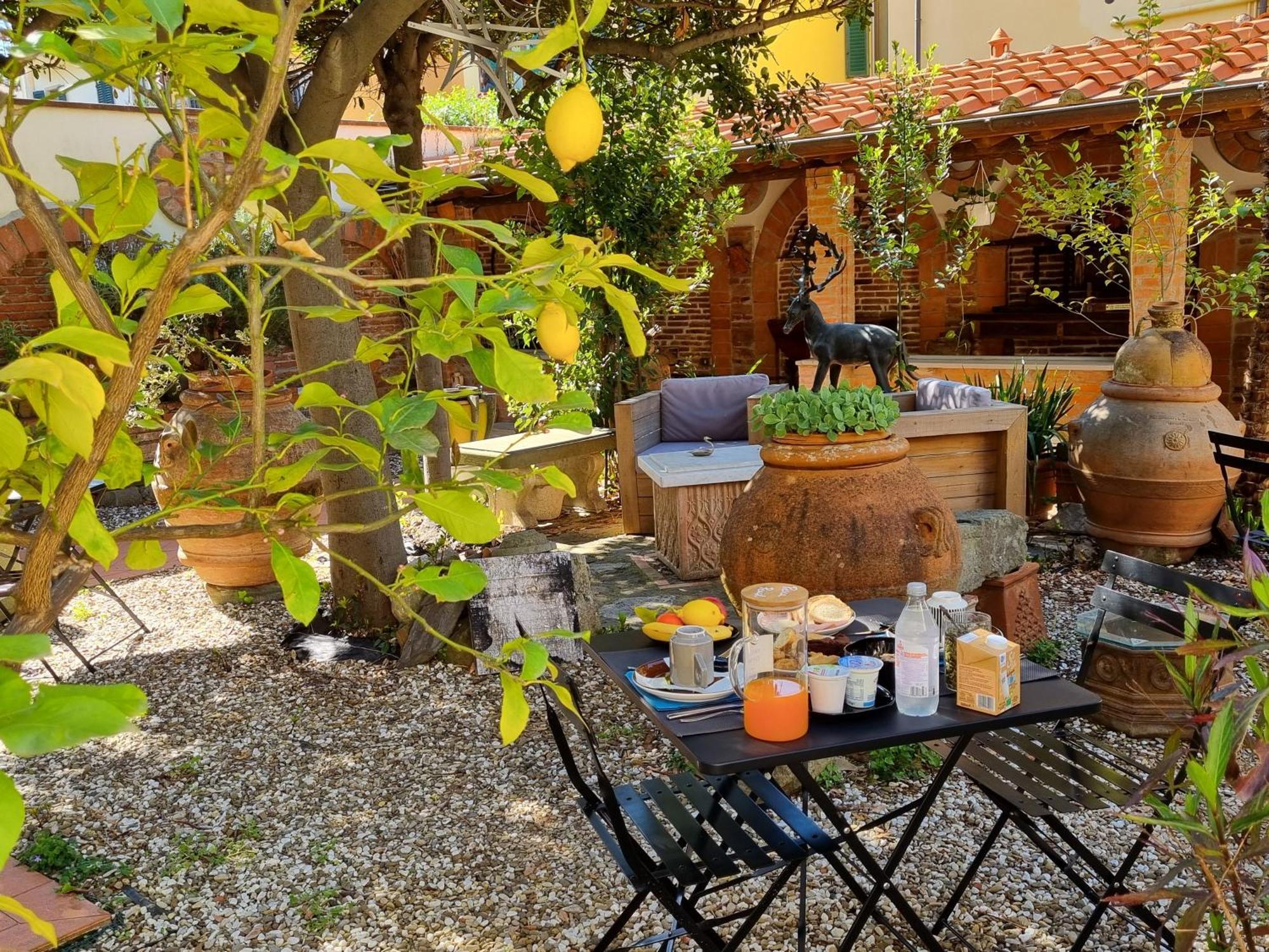 Acomodação com café da manhã  400