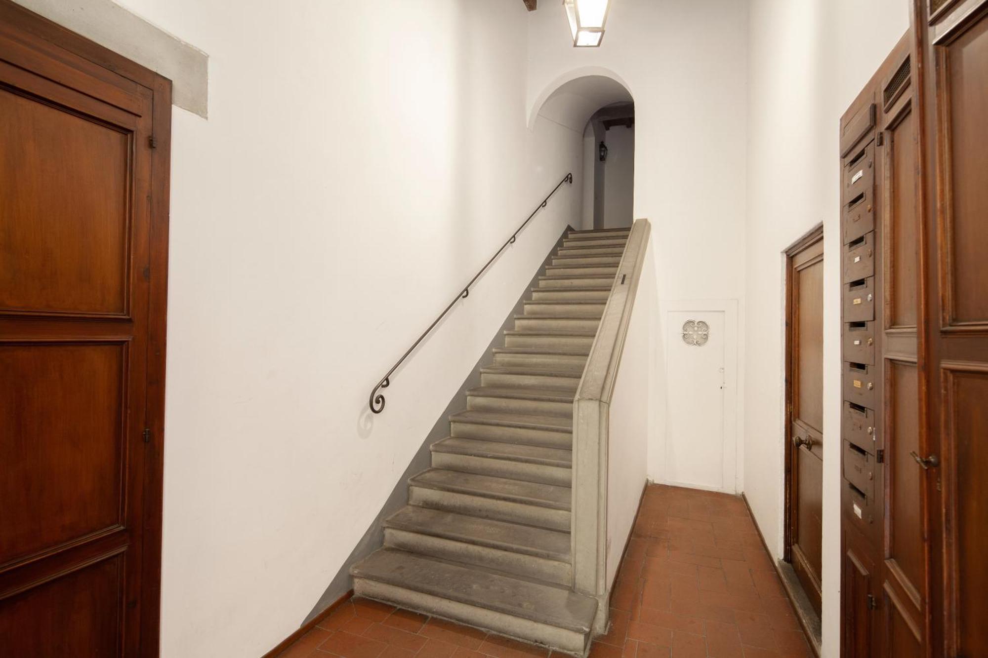 Apartamento Aurora's, Renaissance Suite, Historic Apartment, Pivot Location, Few Walks From All, Ac Bedroom *