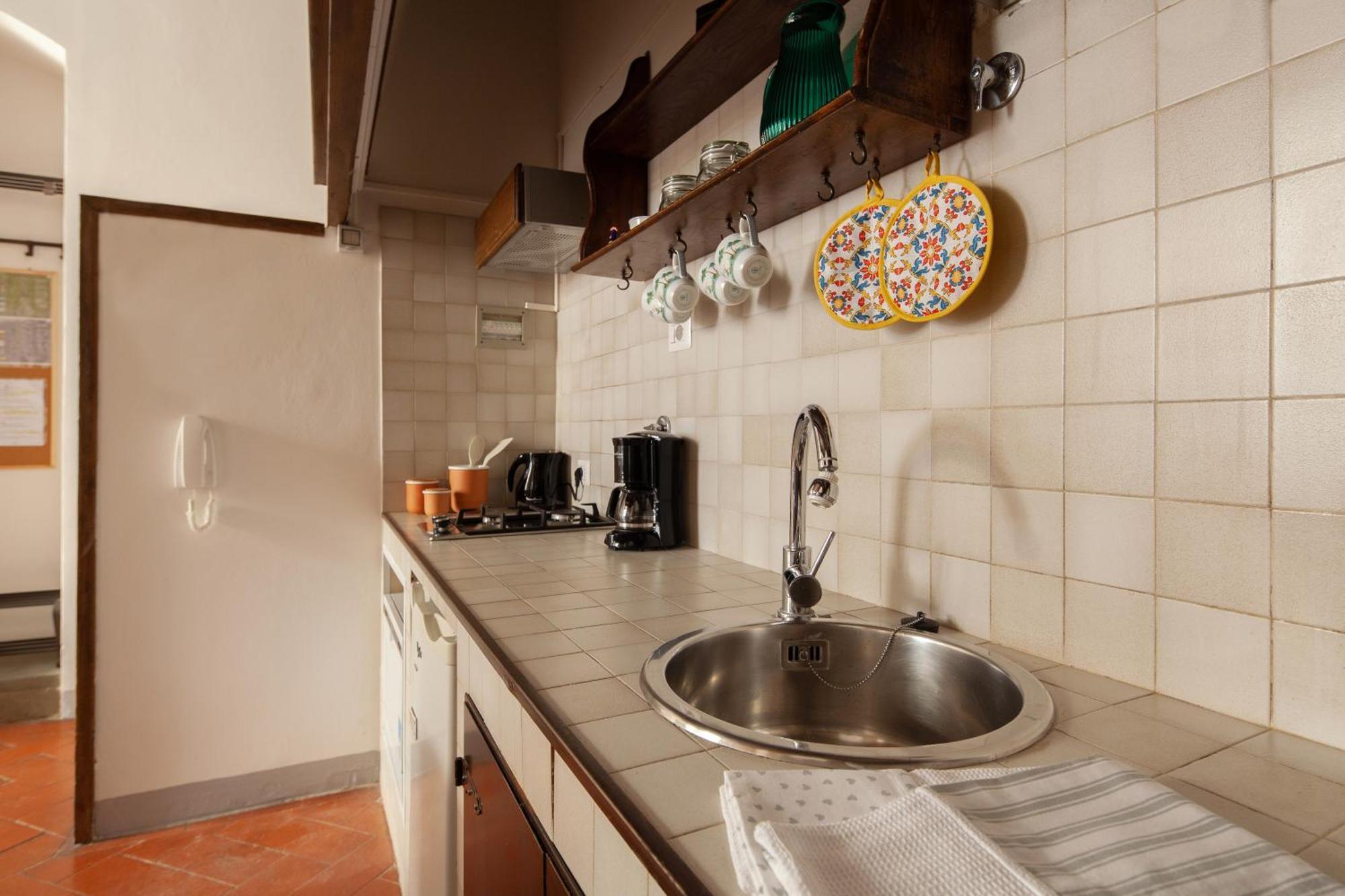 Aurora's, Renaissance Suite, Historic Apartment, Pivot Location, Few Walks From All, Ac Bedroom * Florença
