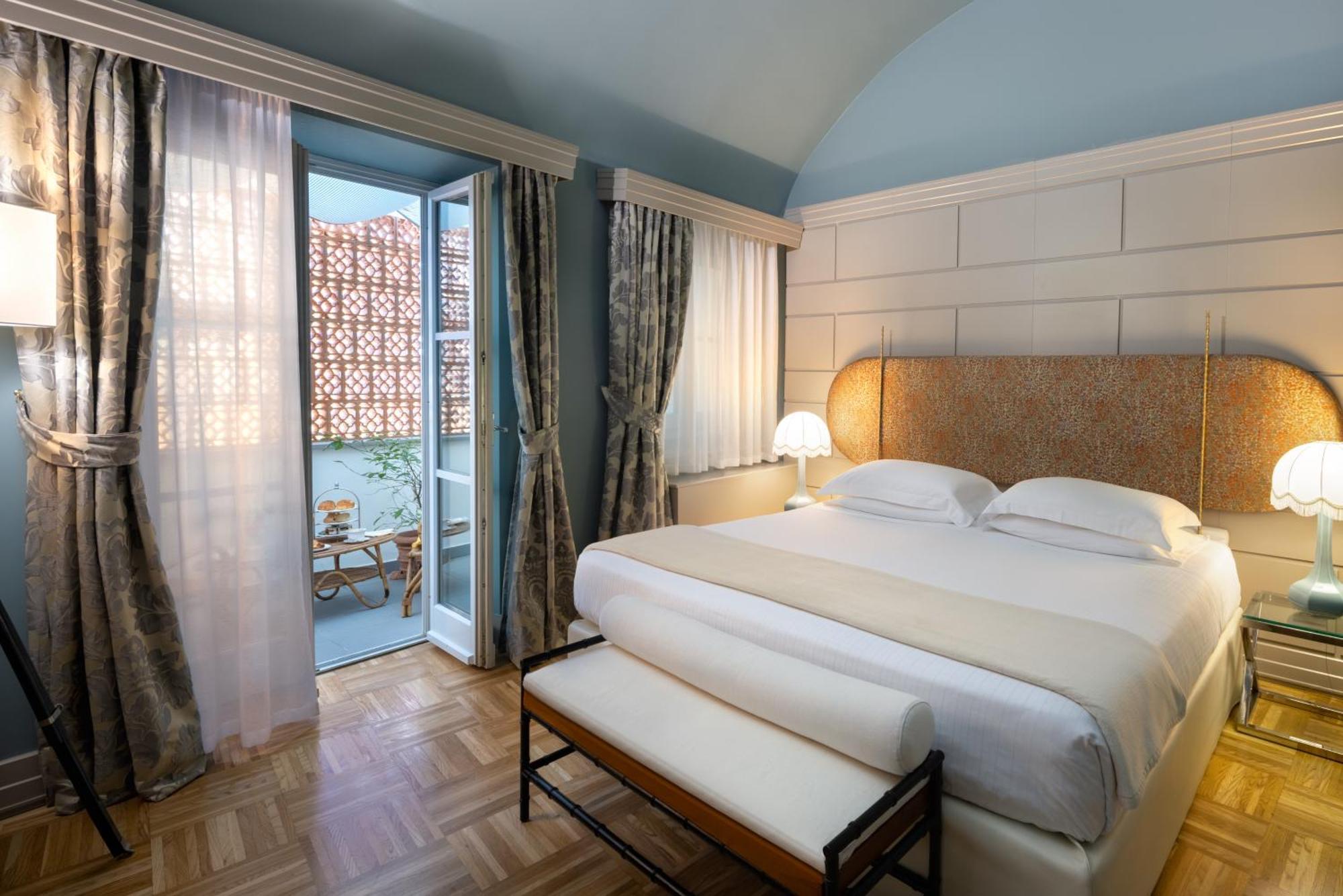 Number Nine Hotel 5*