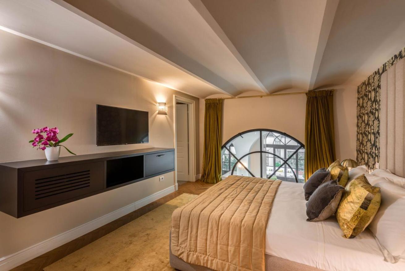 Palazzo Pazzi Vitali Luxury In Firenze