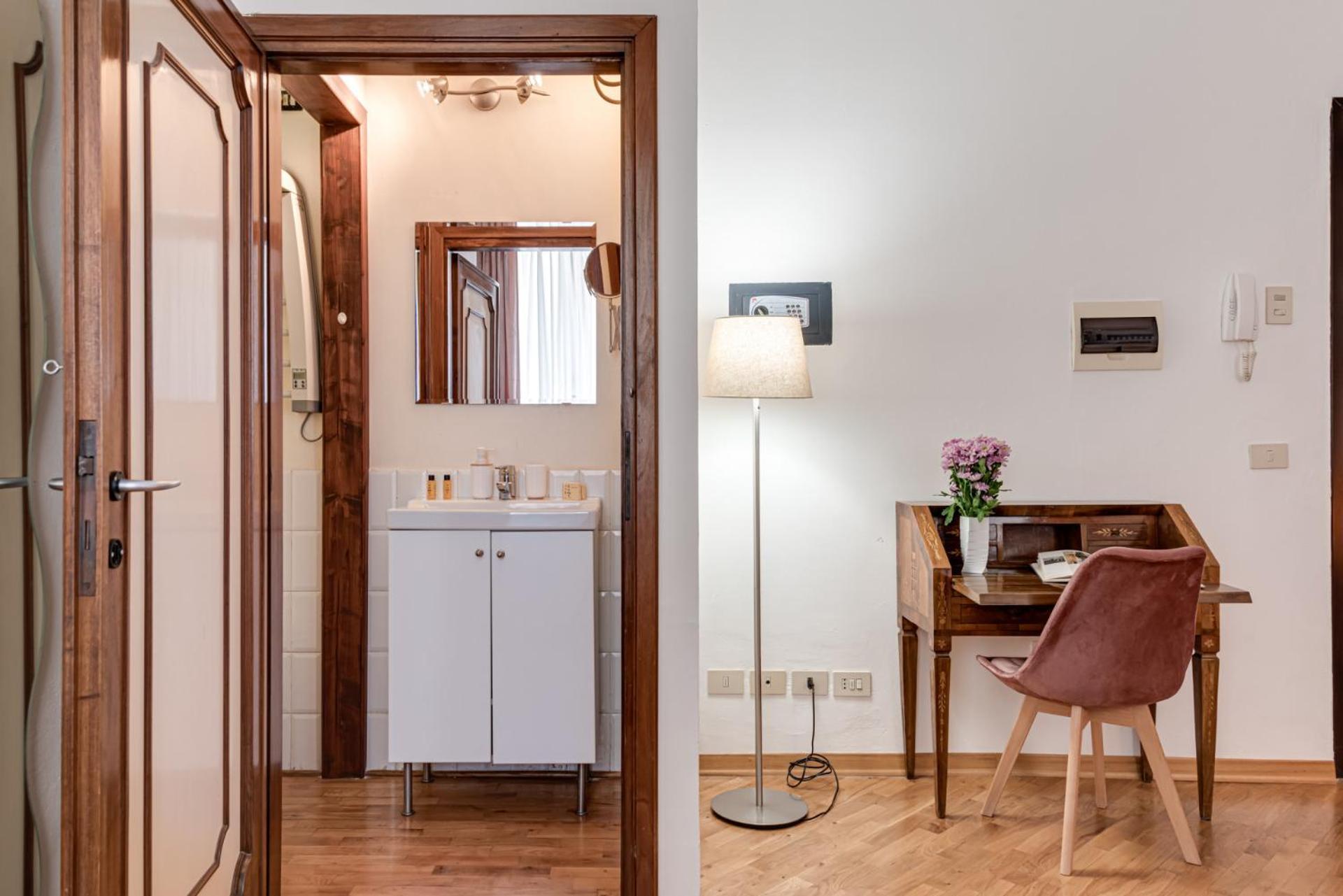 Leonardino - Sweet Dreams In * Firenze