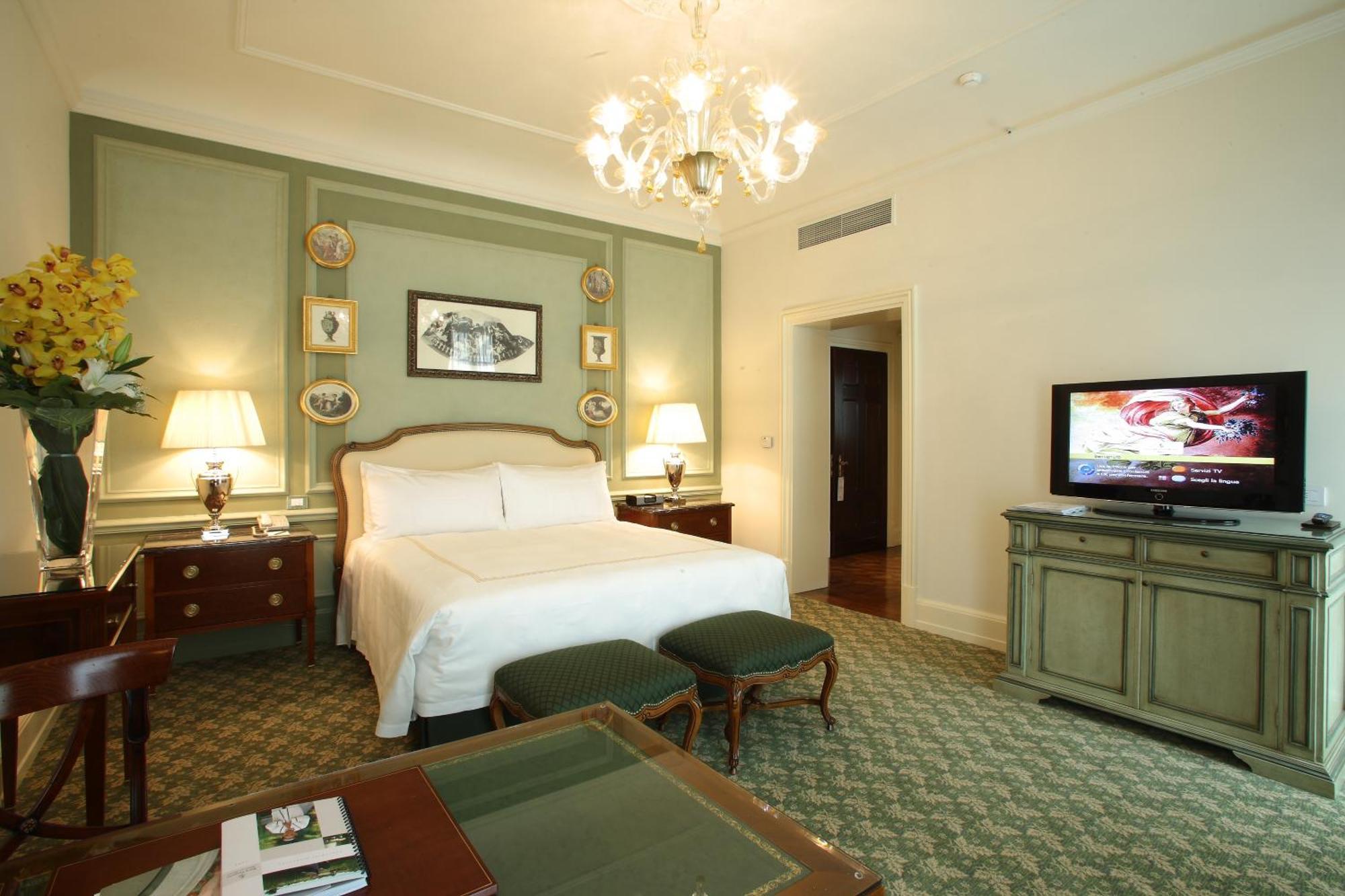 Hotel Four Seasons 5*