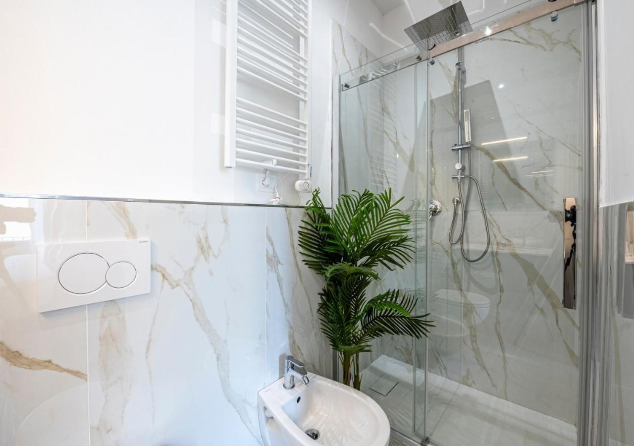 Lejlighed S.m.n-centro Bf48 Luxury Living With Balcony