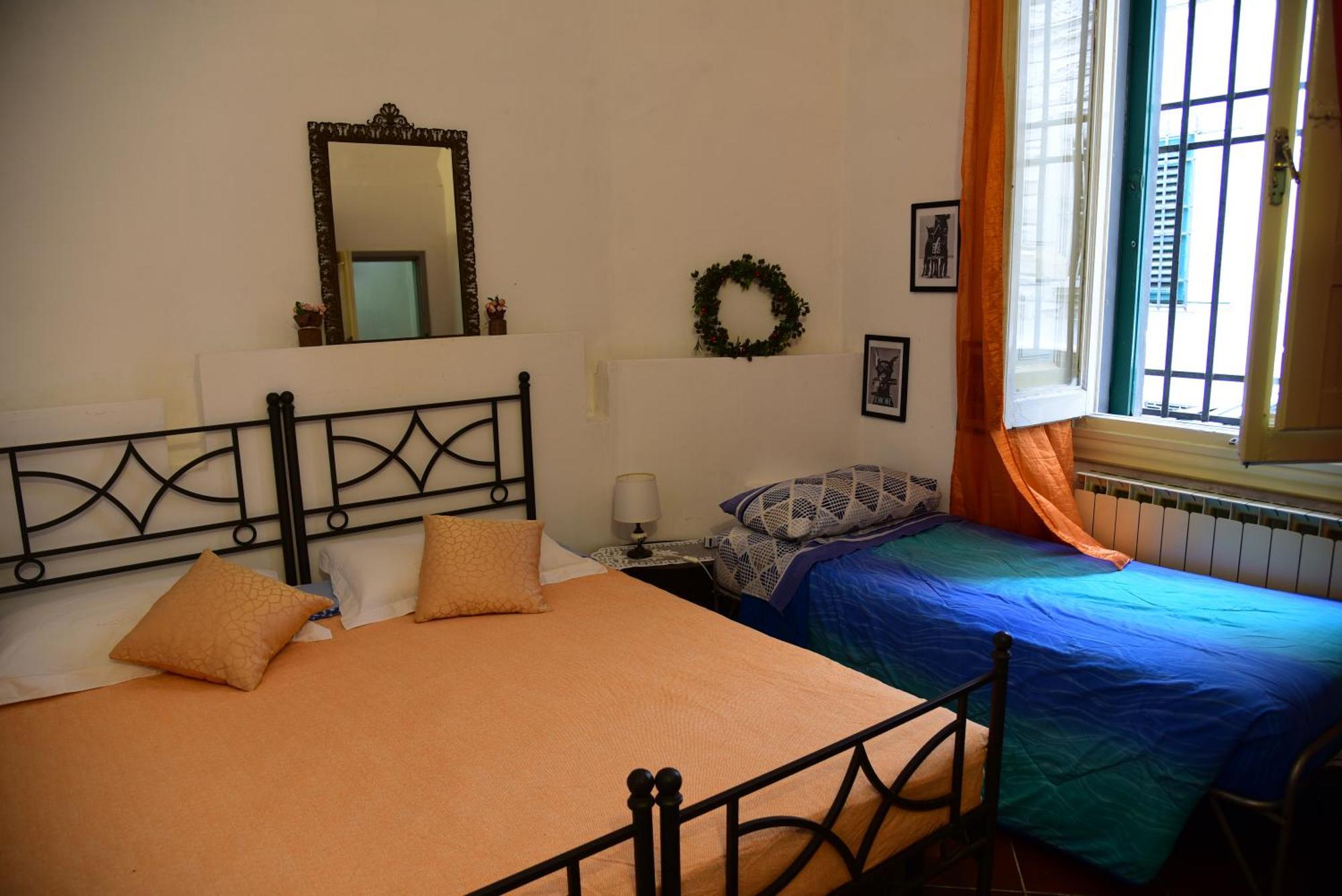 Il Segreto Di Via Laura - House In