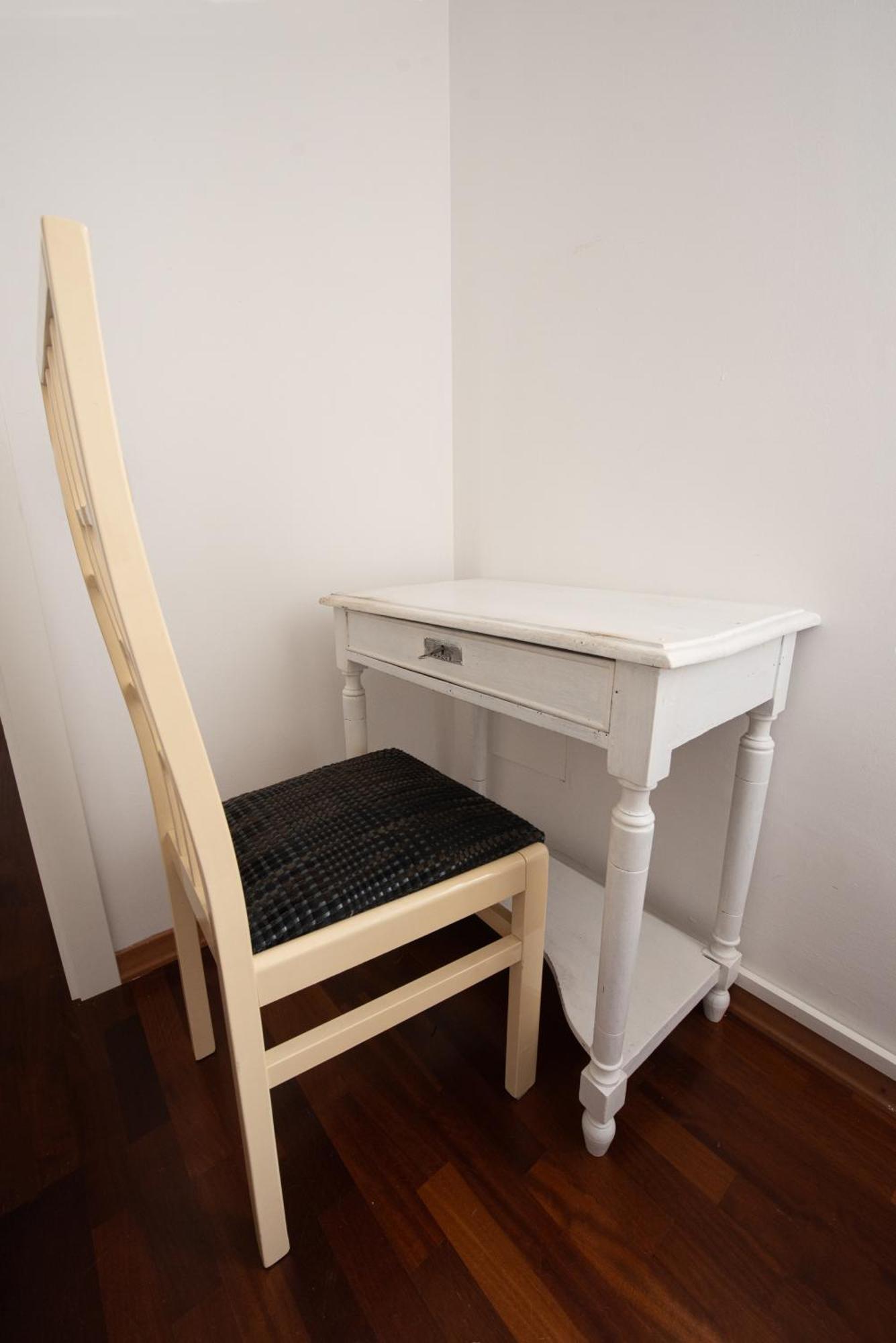 Artisti, Cozy Flat In Lejlighed