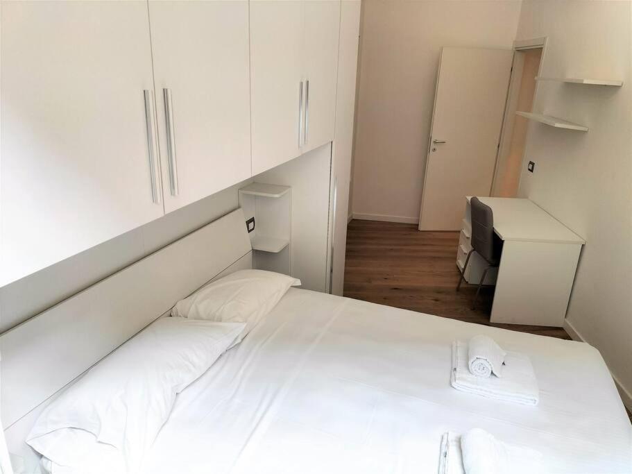 Pandolfini Apartment- With 2 Bedrooms Firenze