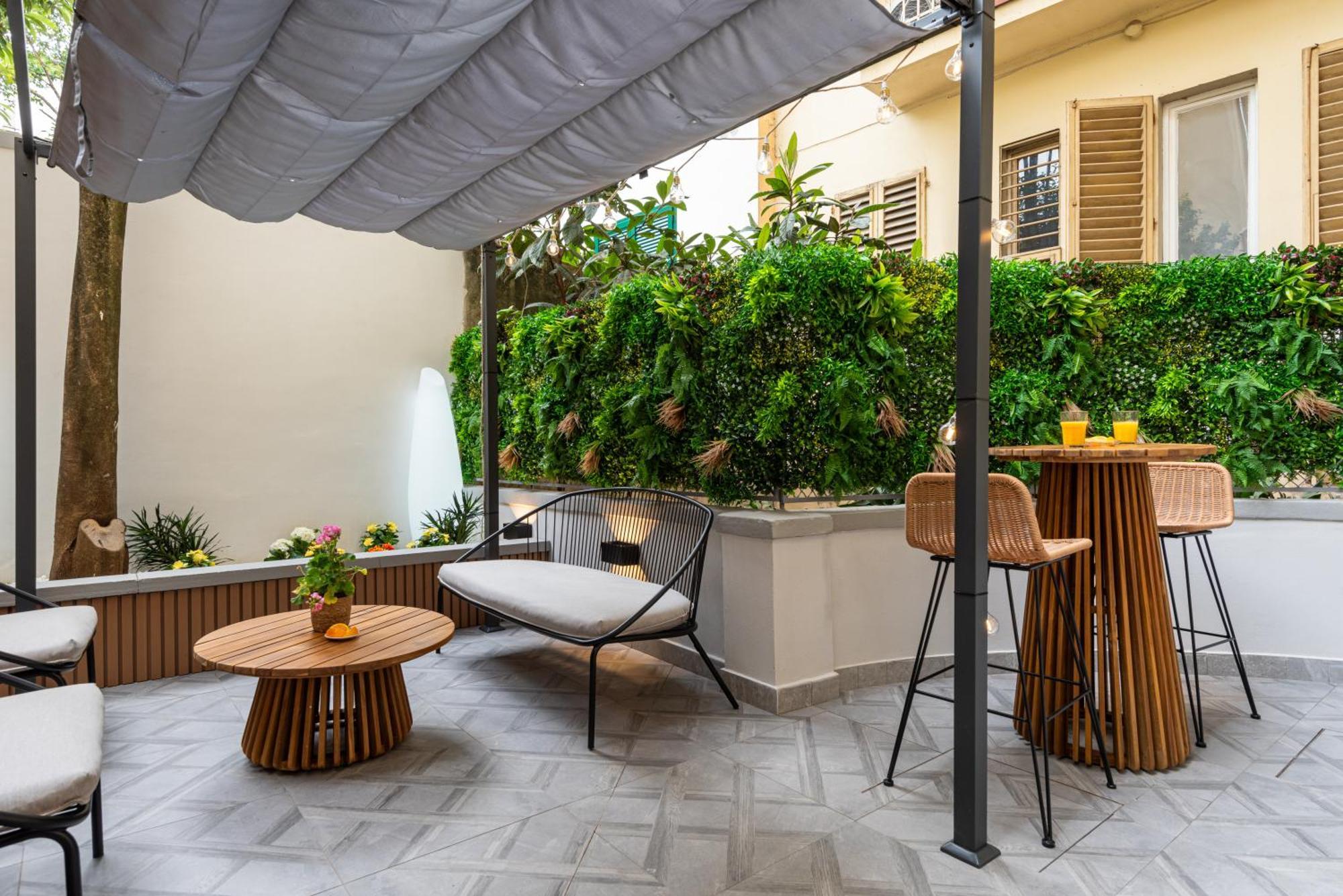 Apartamento Elegante Con Giardino Privato, Jacuzzi Nel Cuore Di *