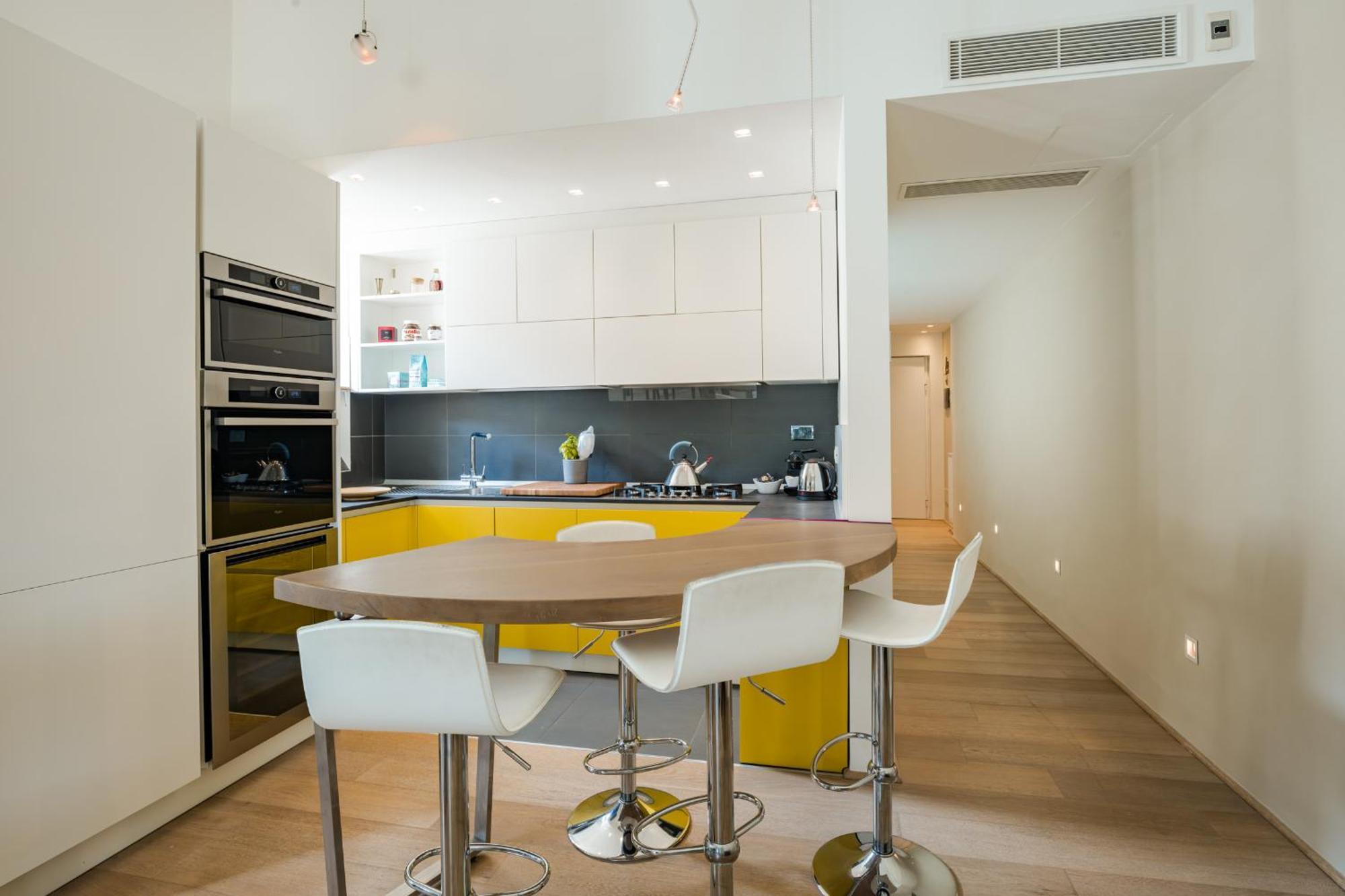 Quiet Designer Flat With Private Rooftop Terrace Leilighet *