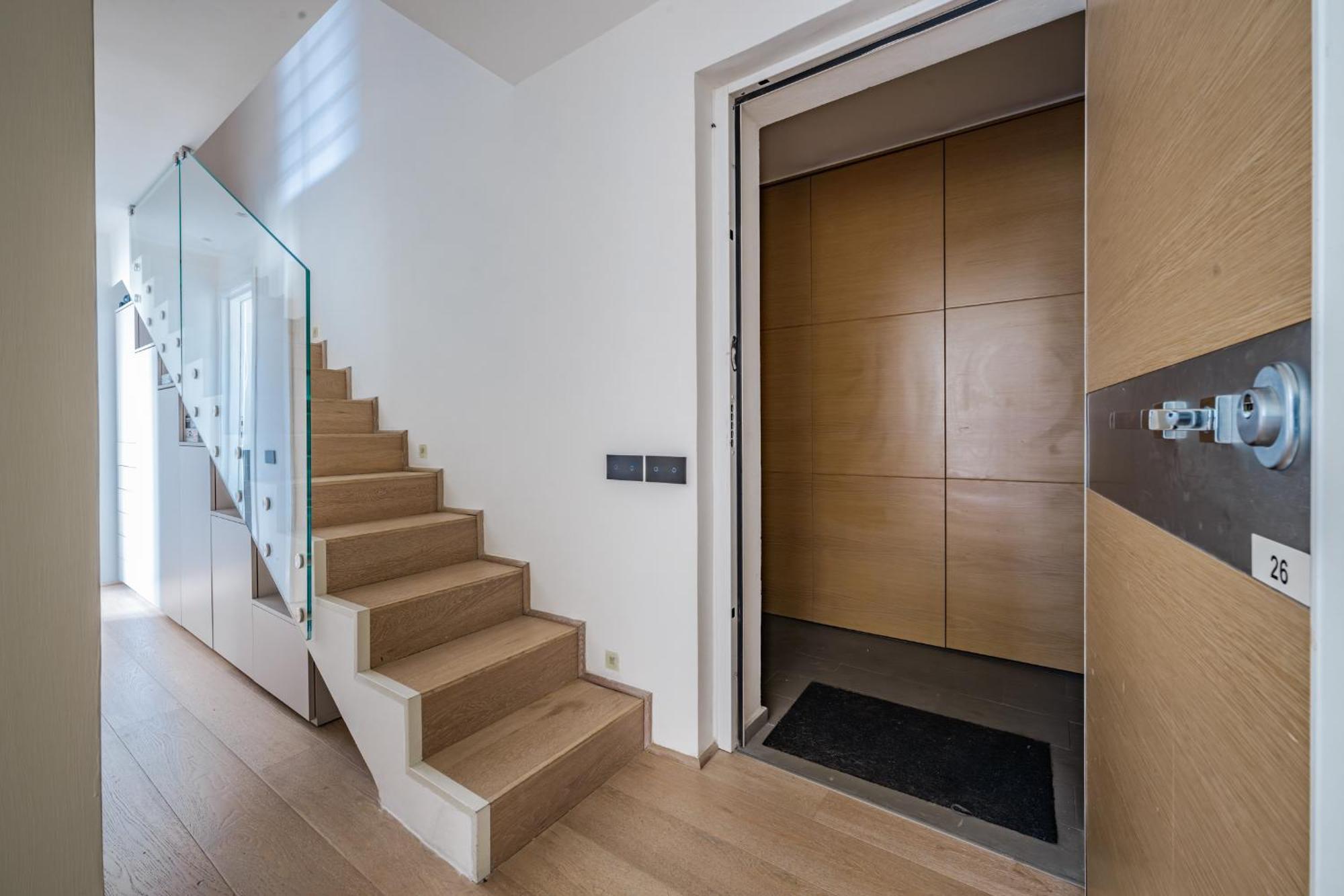 Quiet Designer Flat With Private Rooftop Terrace Leilighet *