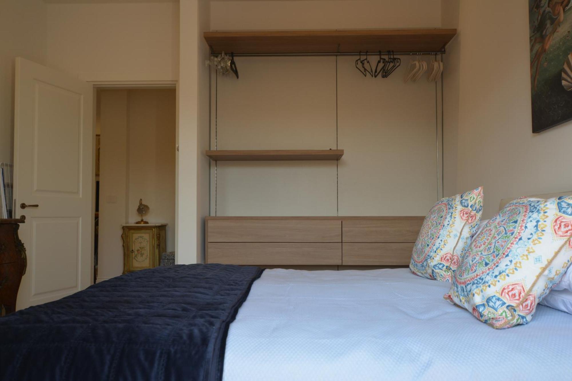 Servi Elegant With Terrace Florence