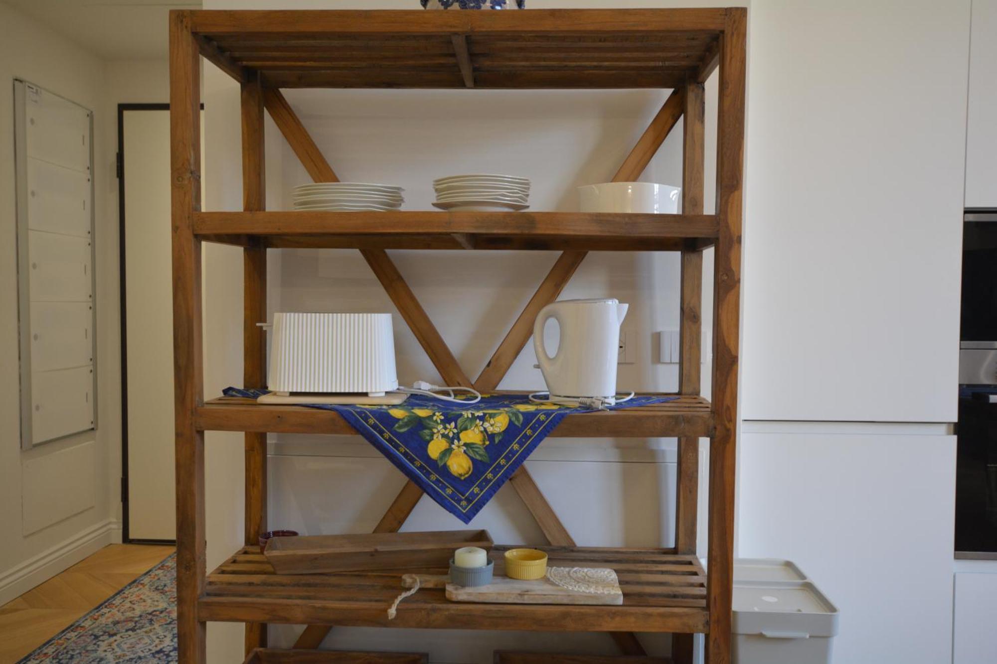 Servi Elegant With Terrace Appartement