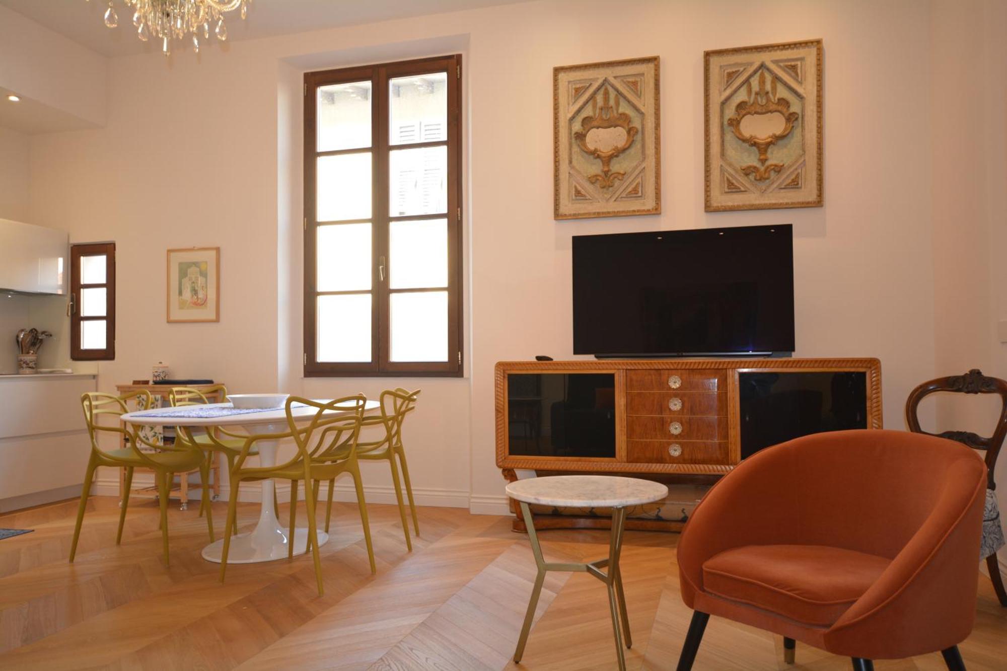 Servi Elegant With Terrace Florence