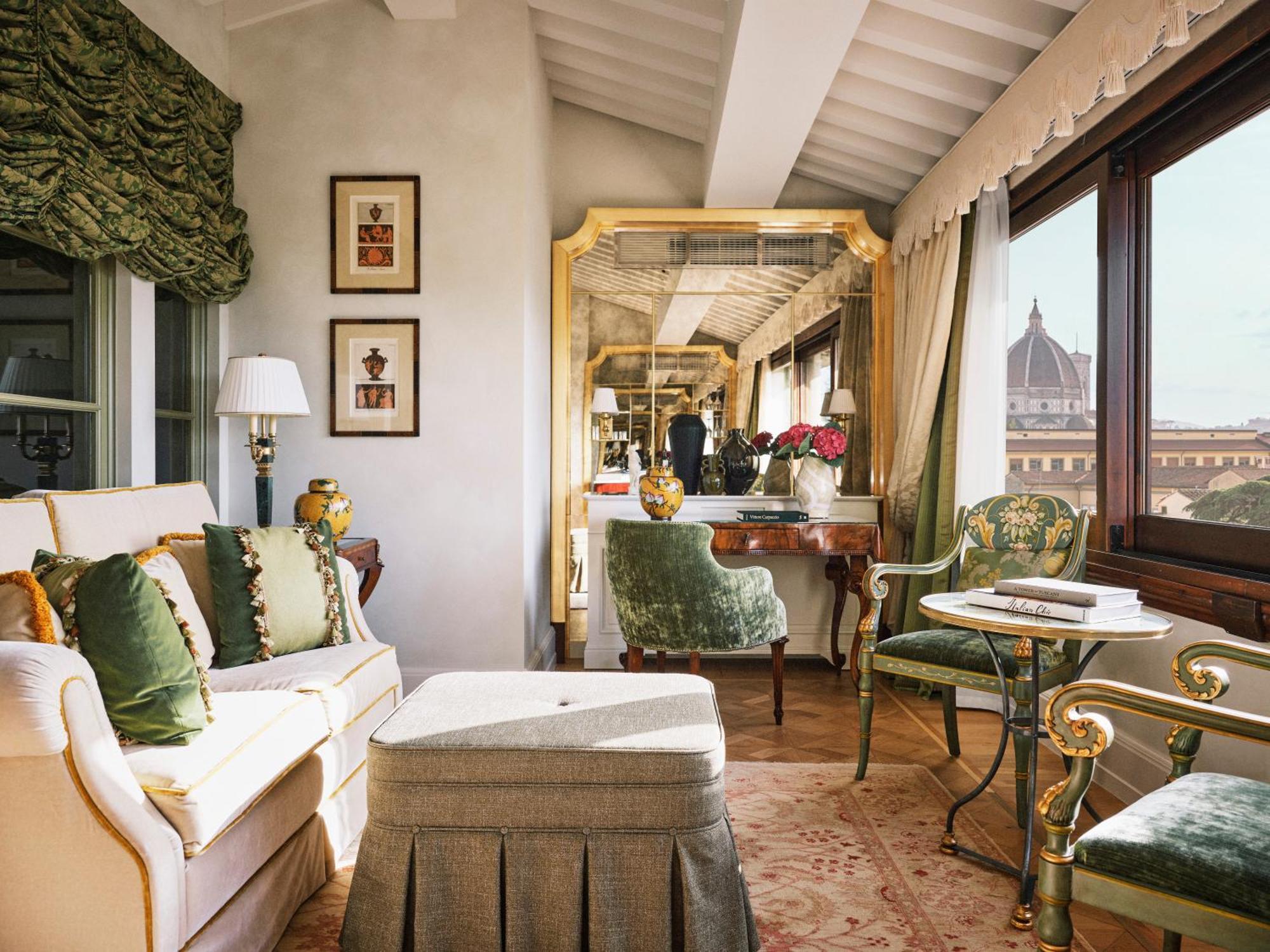 Four Seasons 5*