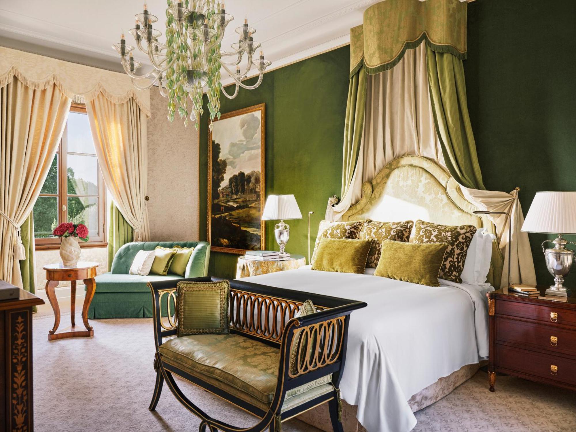 Hotel Four Seasons 5*